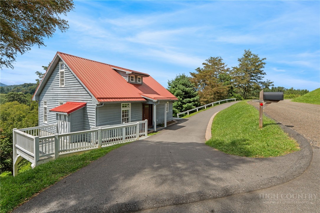 76 Walter Ridge Road