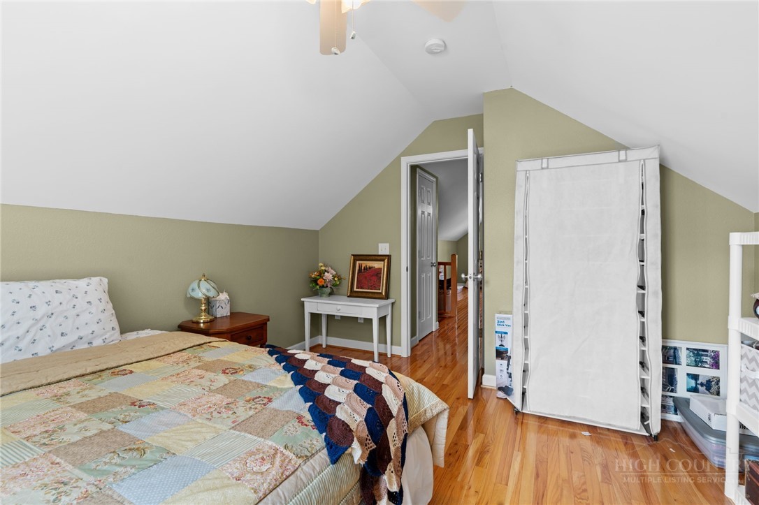 76 Walter Ridge Road
