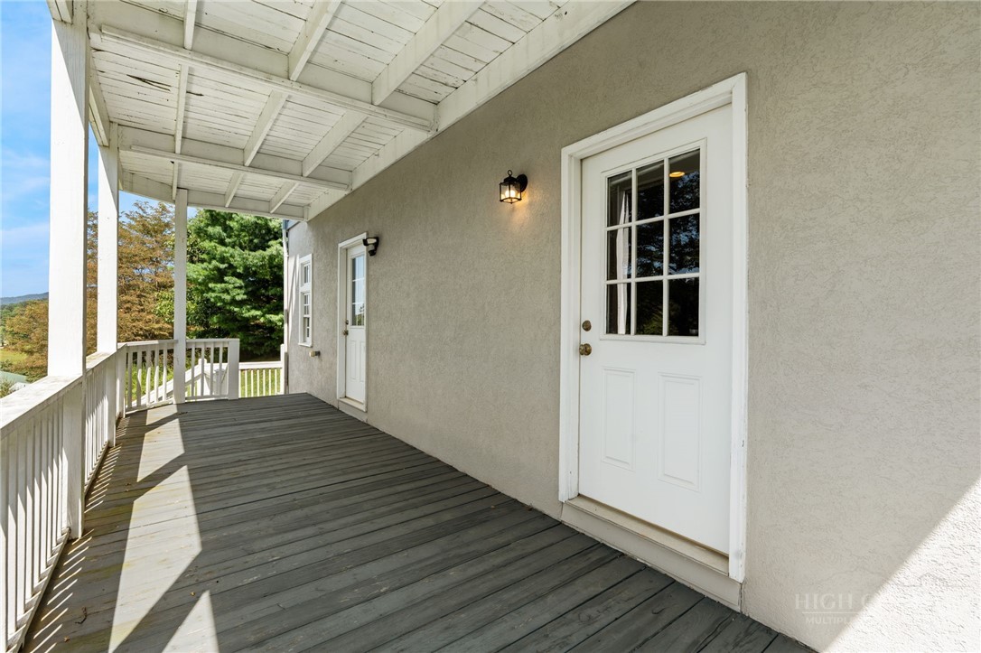76 Walter Ridge Road