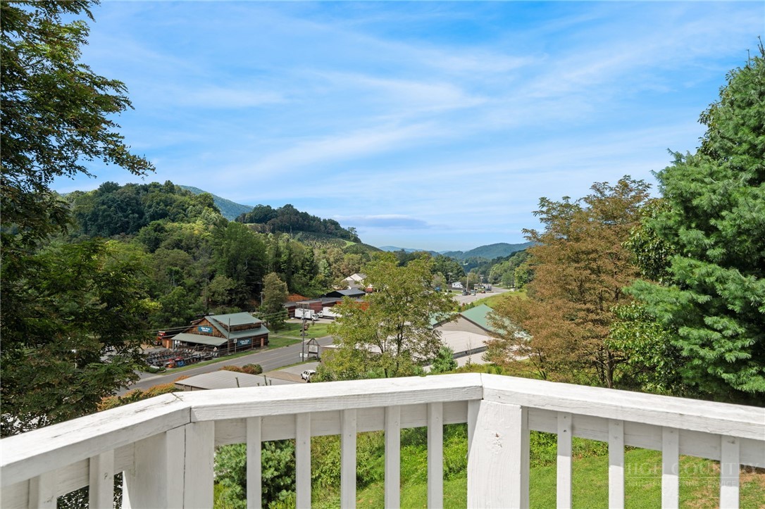76 Walter Ridge Road