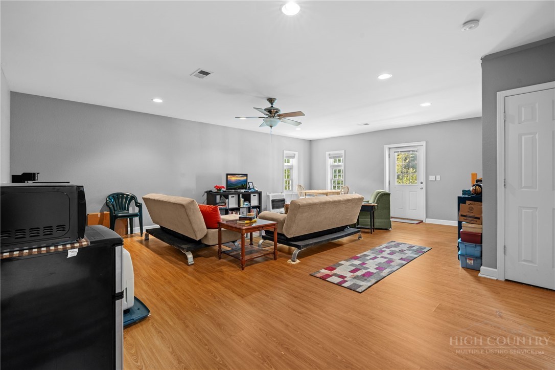 76 Walter Ridge Road