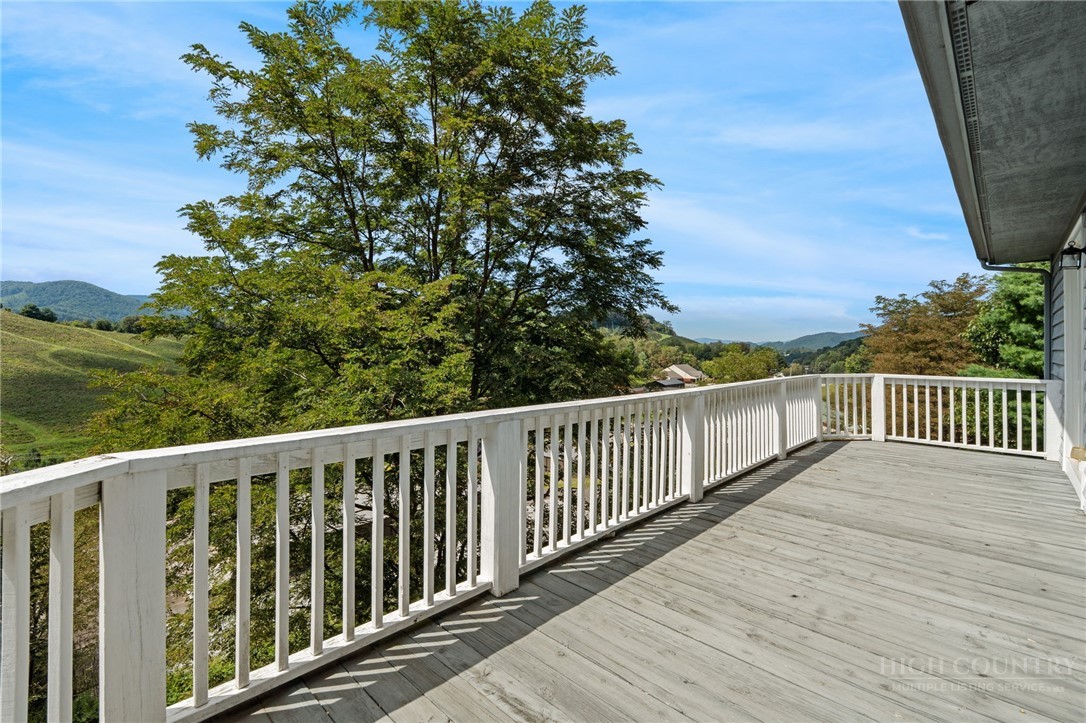 76 Walter Ridge Road