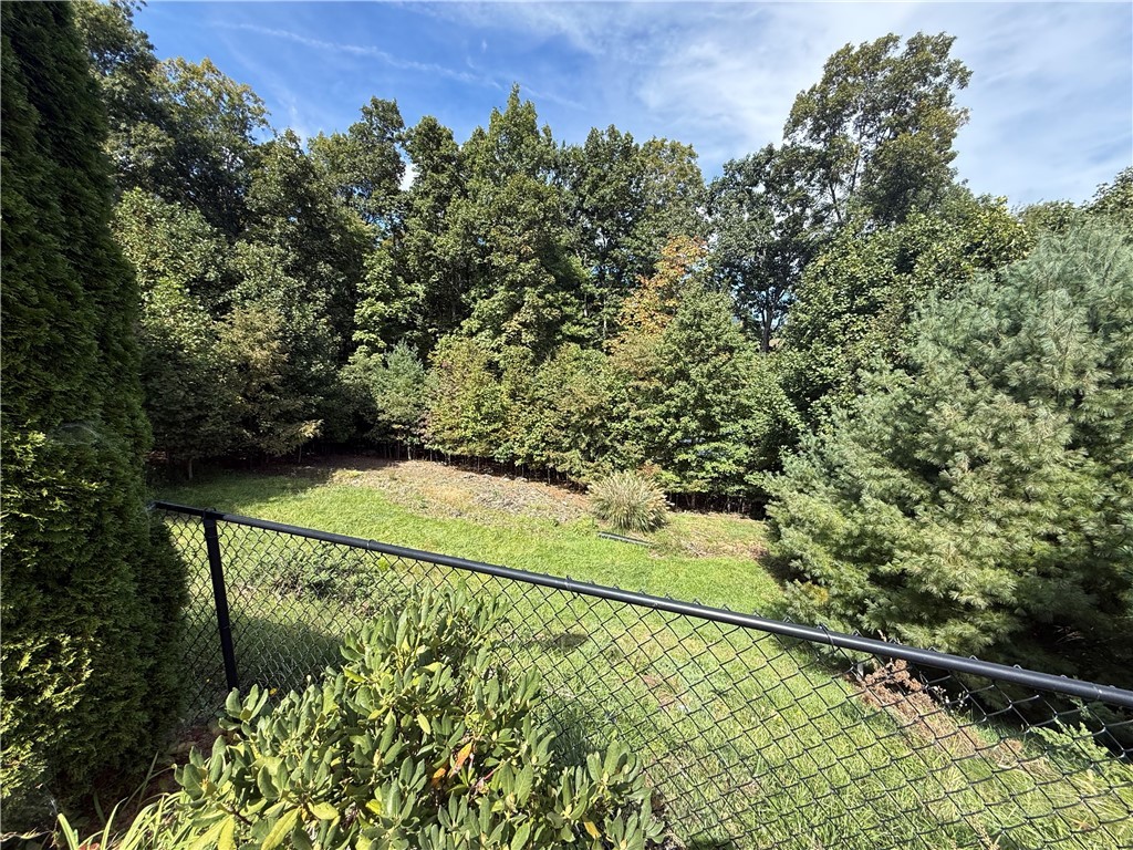 122 Forest Oak Lane