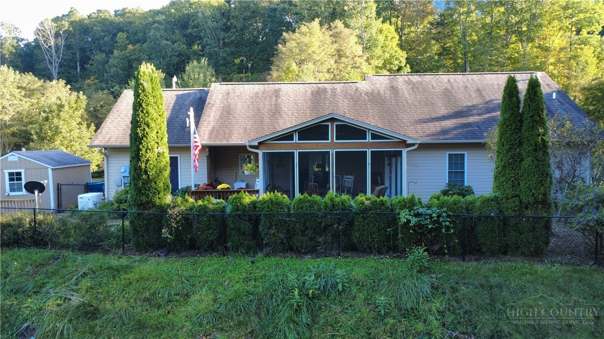 122 Forest Oak Lane