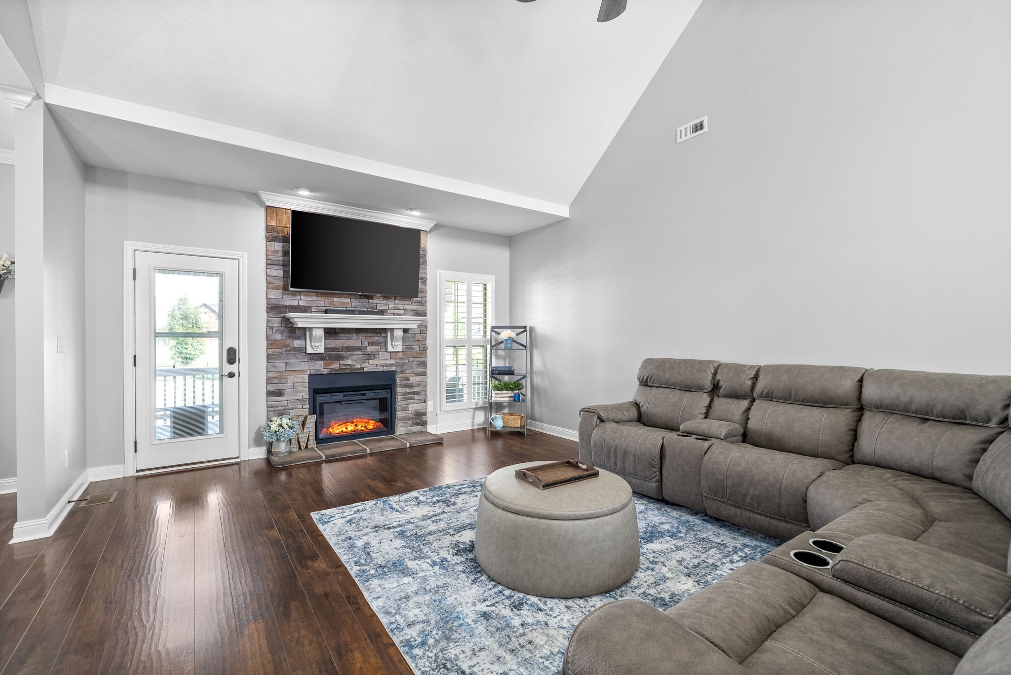 1221 Fallon Dr
