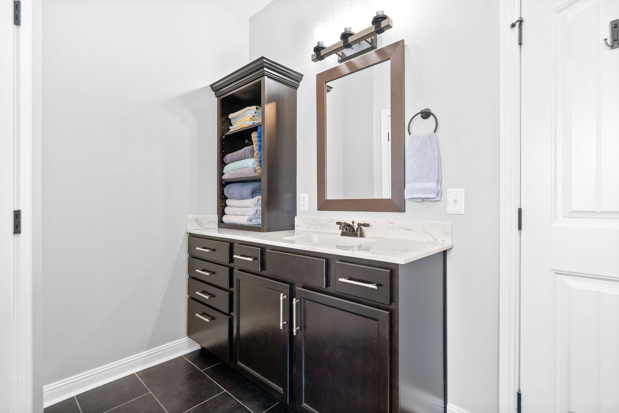 1221 Fallon Dr