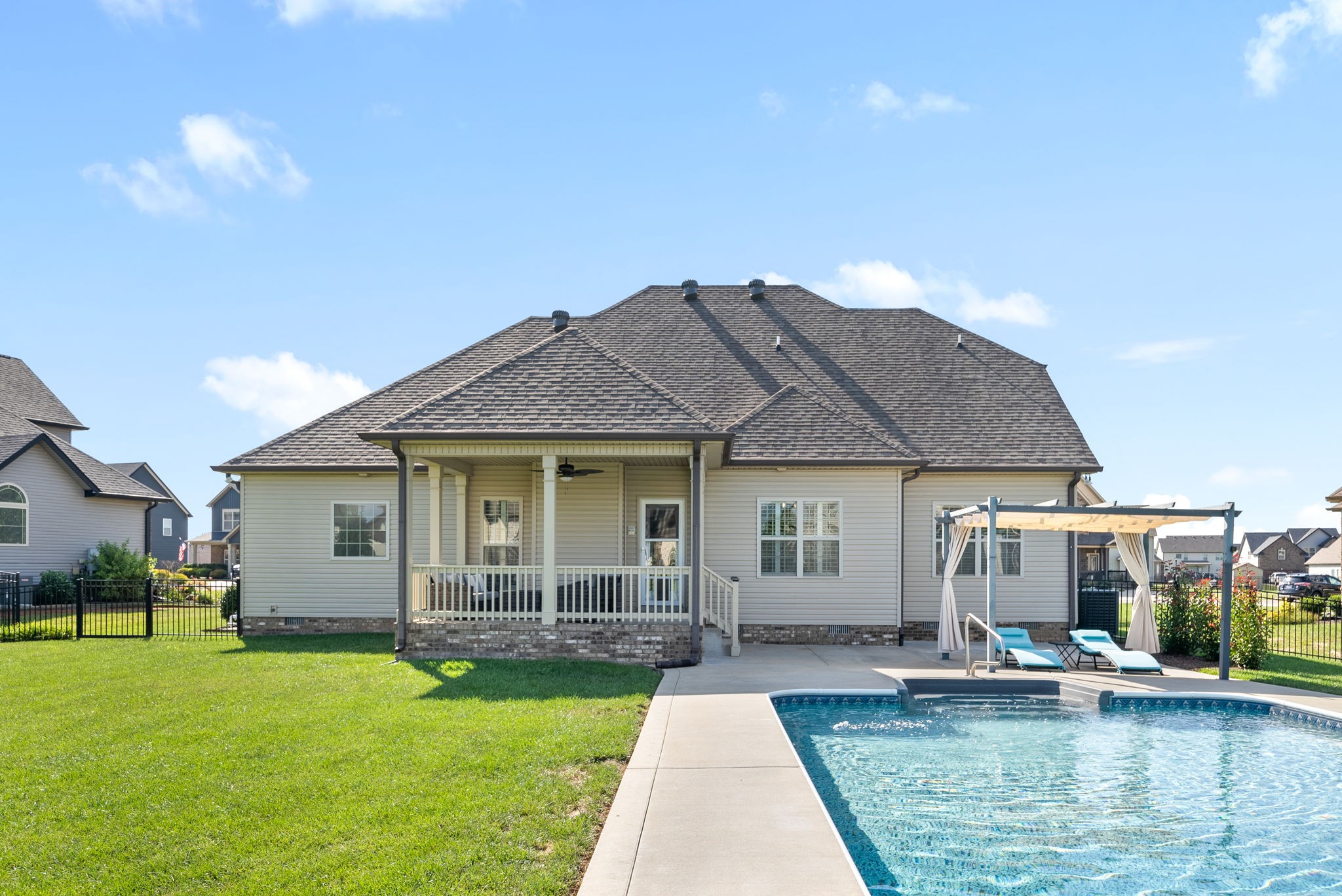 1221 Fallon Dr