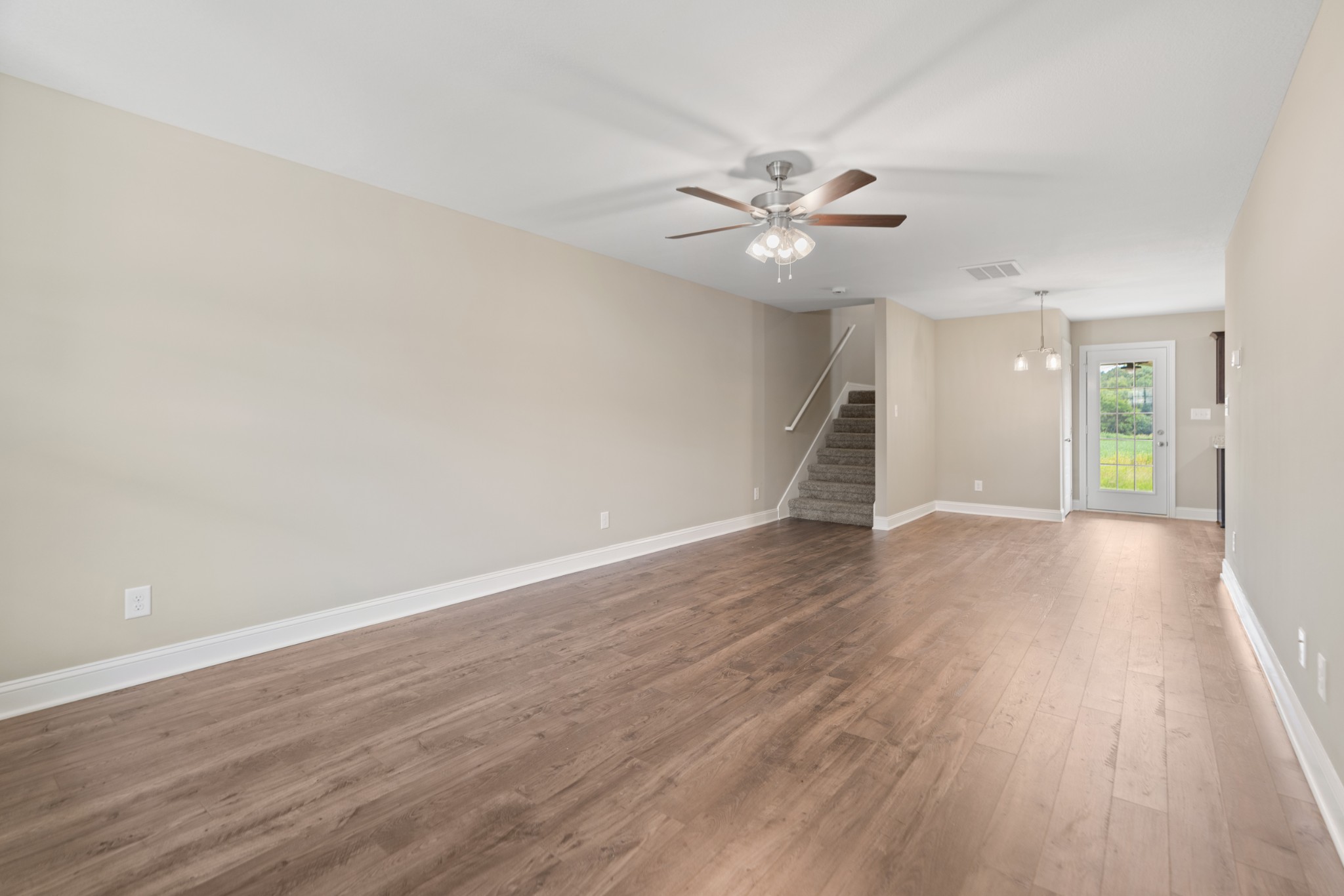 111 Cardinal Creek