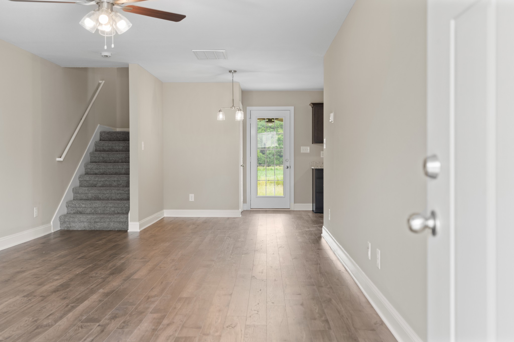 111 Cardinal Creek