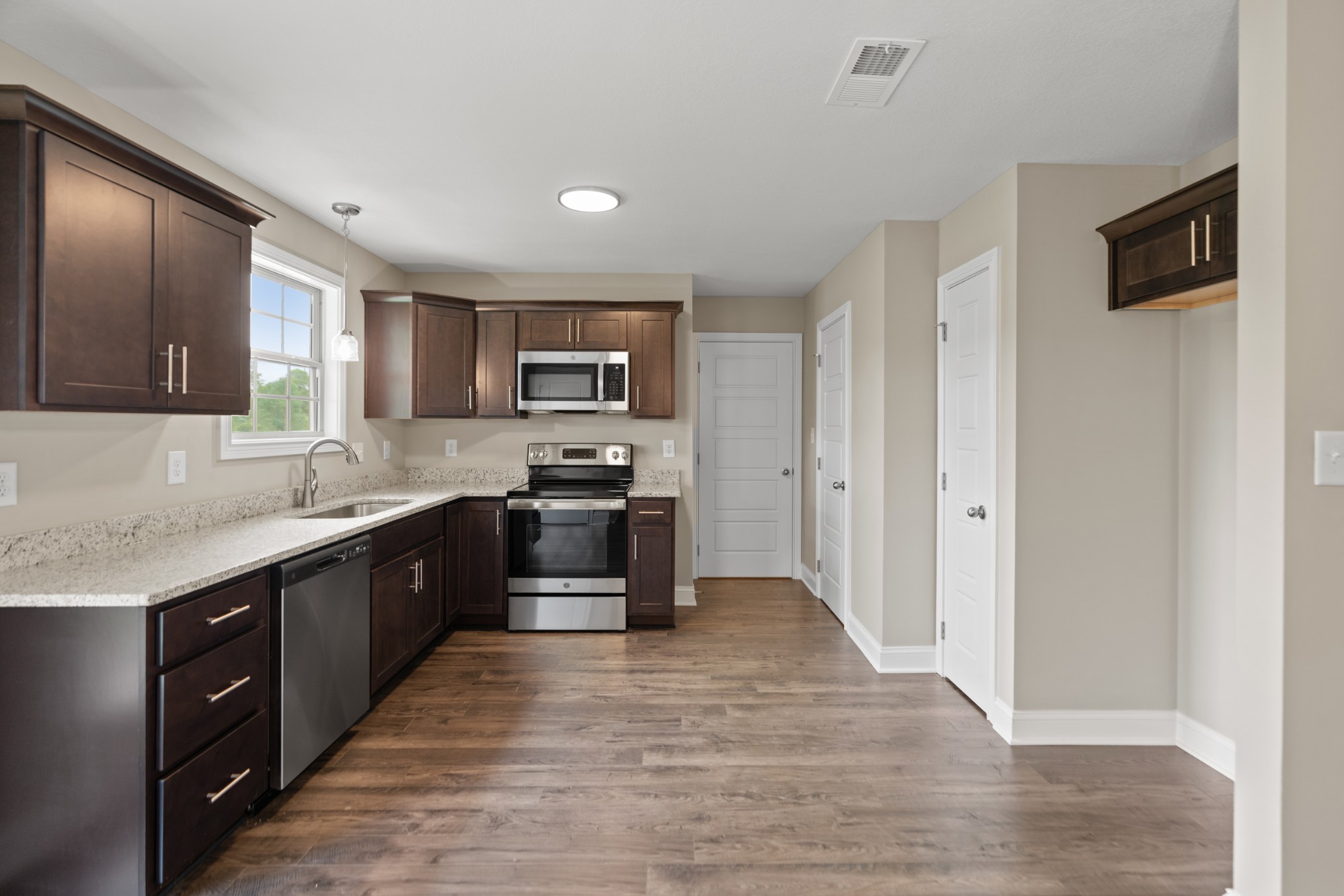 111 Cardinal Creek
