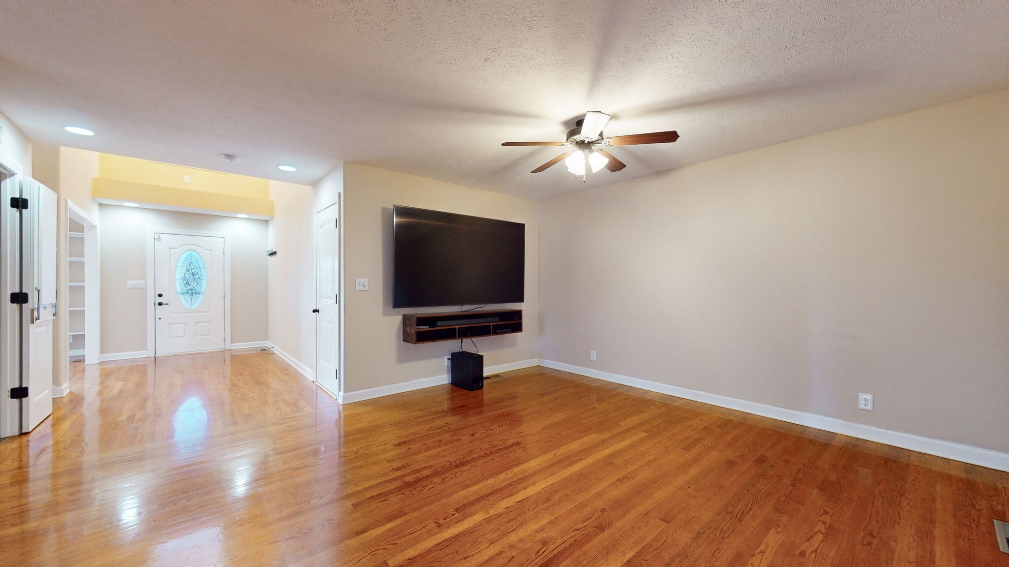 1519 Raven Rd