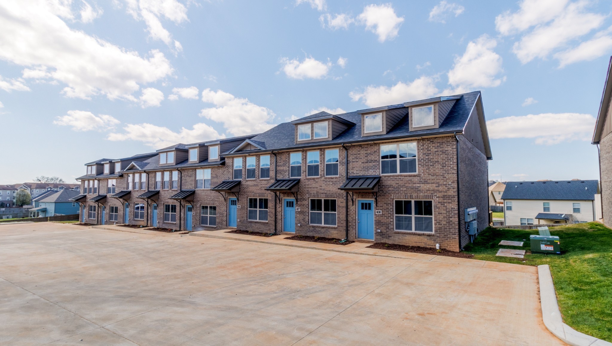 1000 Henry Place Blvd Unit: 608