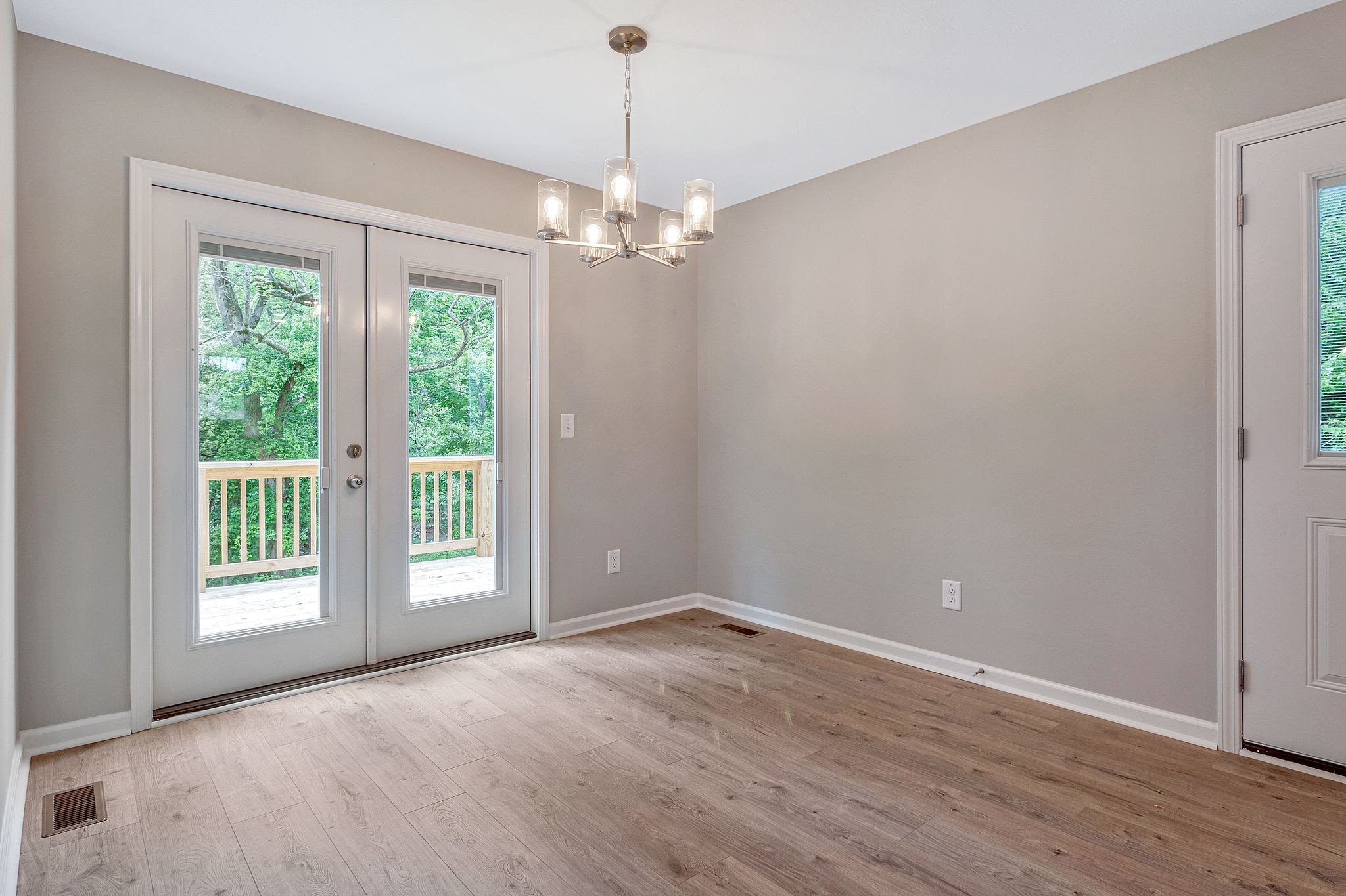 55 W Fork Dr