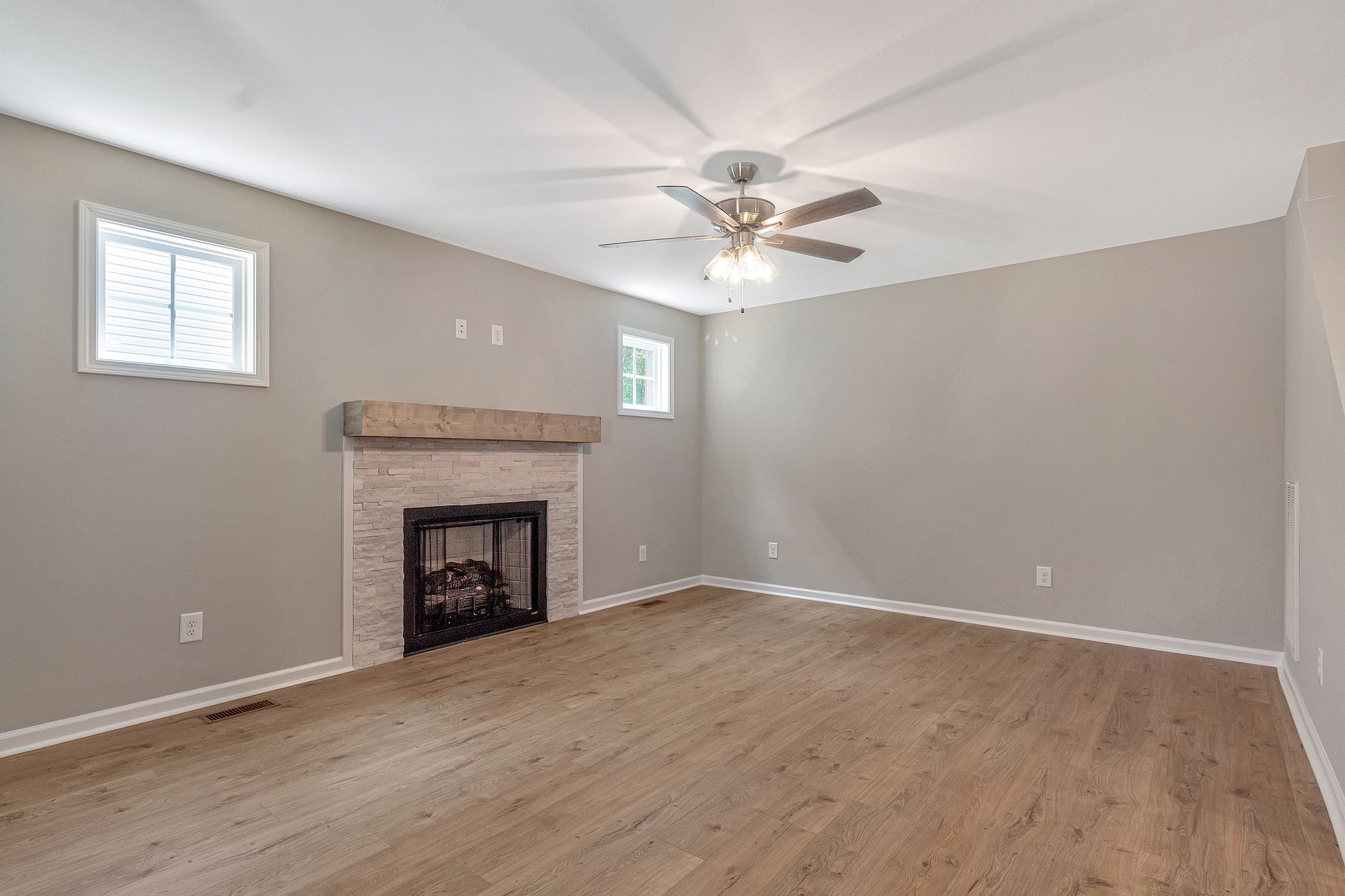 55 W Fork Dr