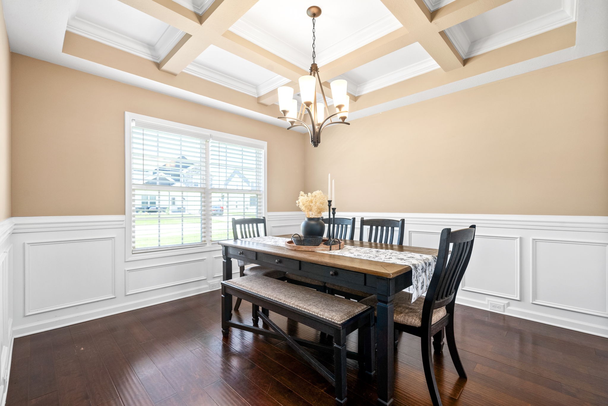 1409 Kingbird Dr