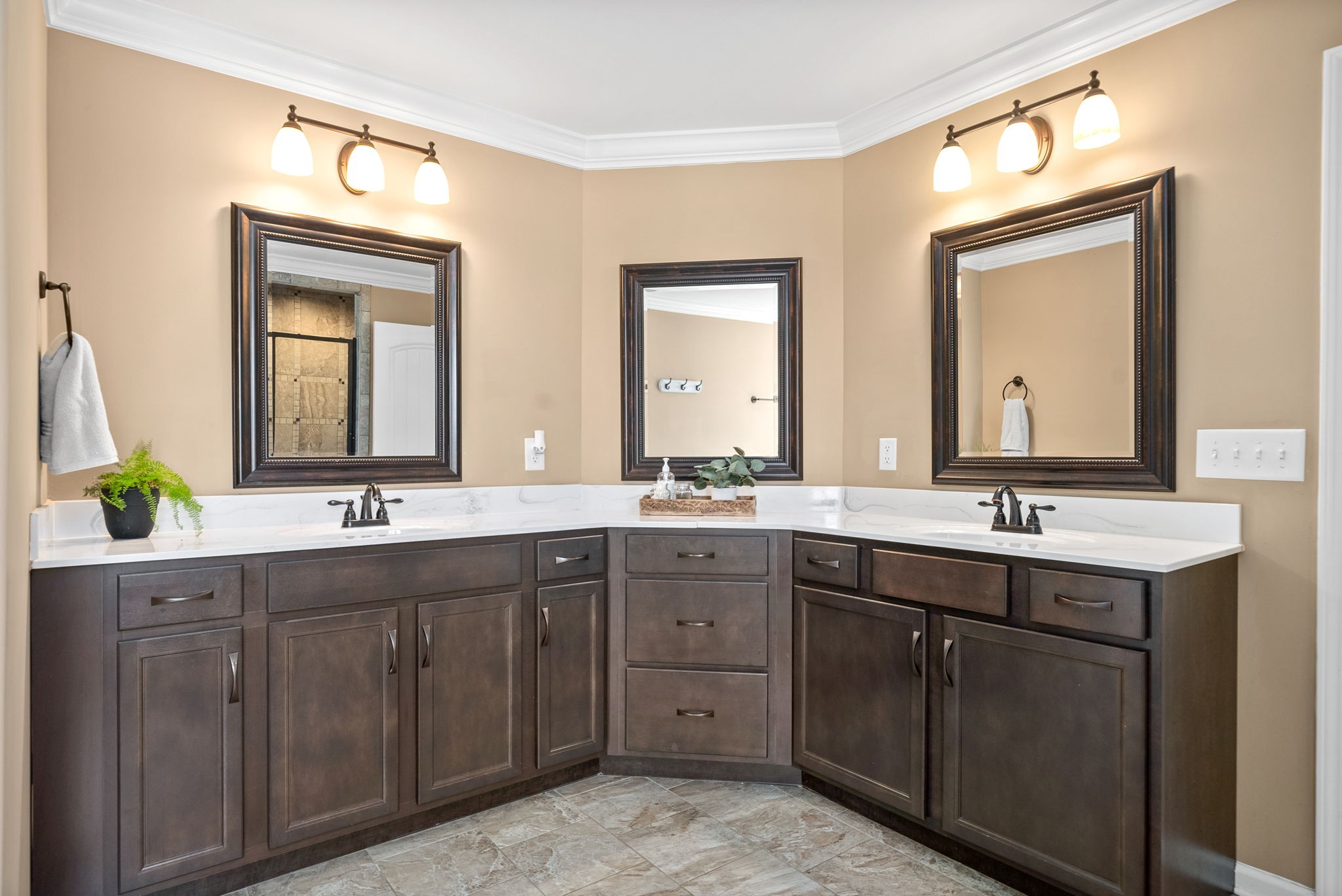 1409 Kingbird Dr