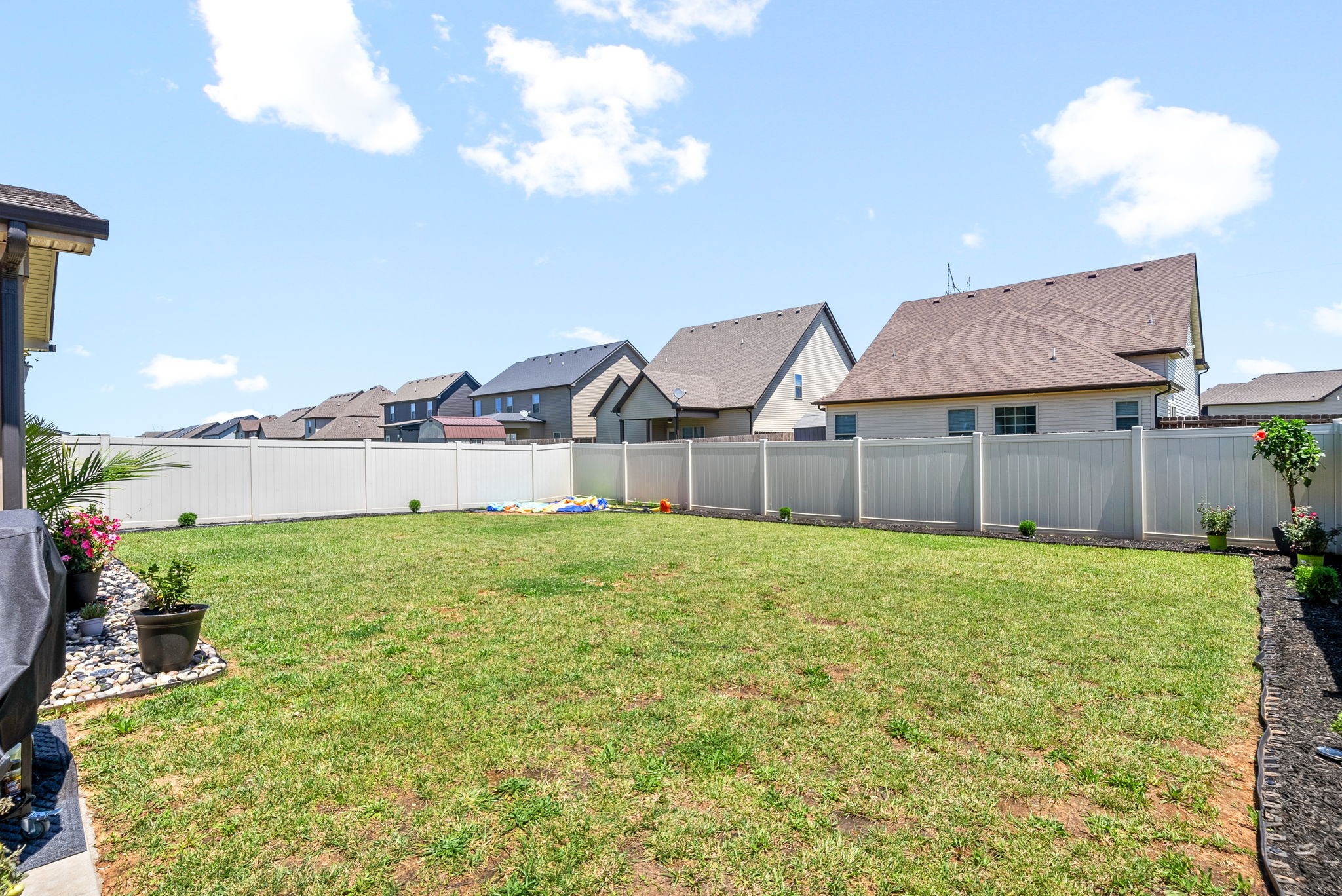 1409 Kingbird Dr
