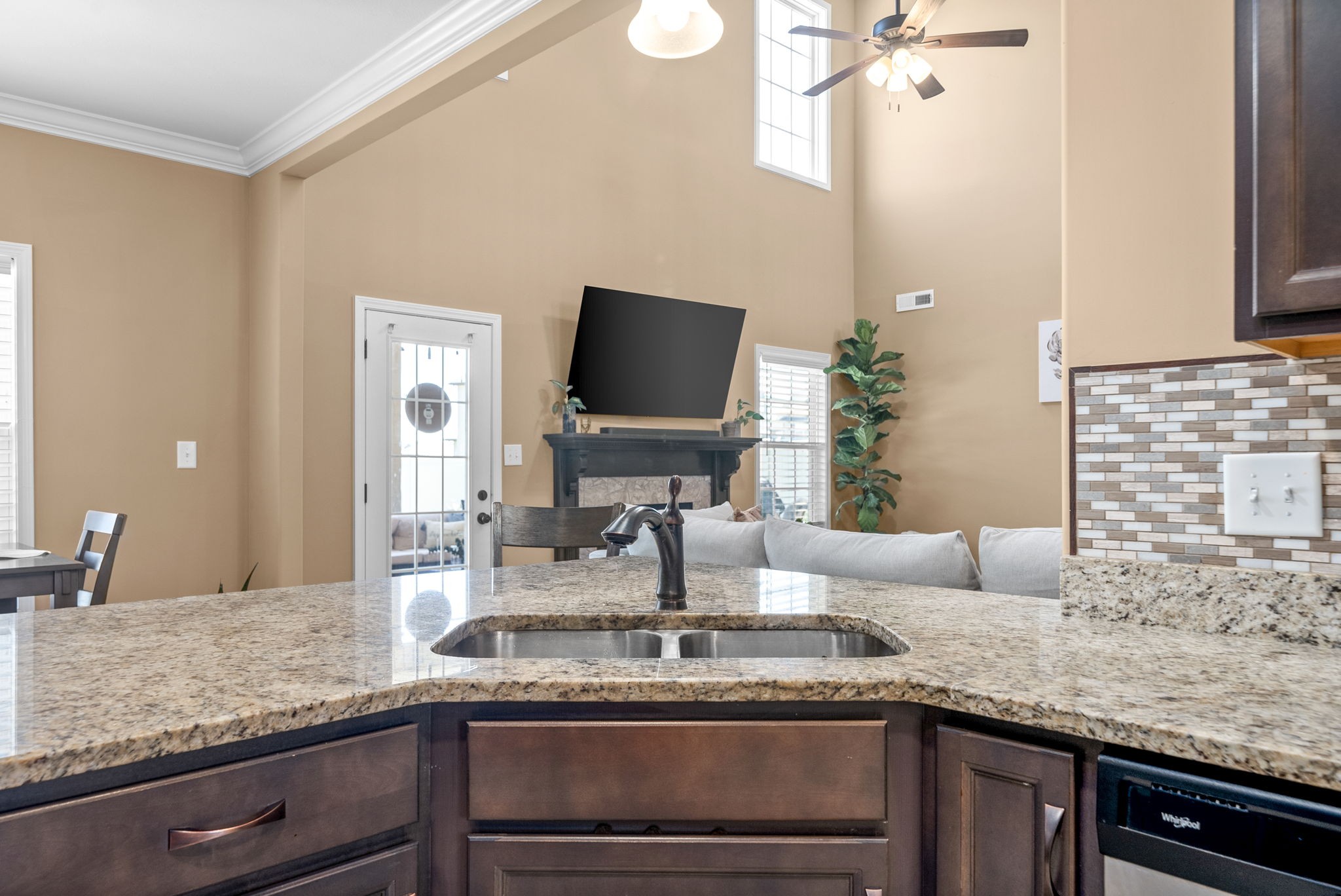 1409 Kingbird Dr