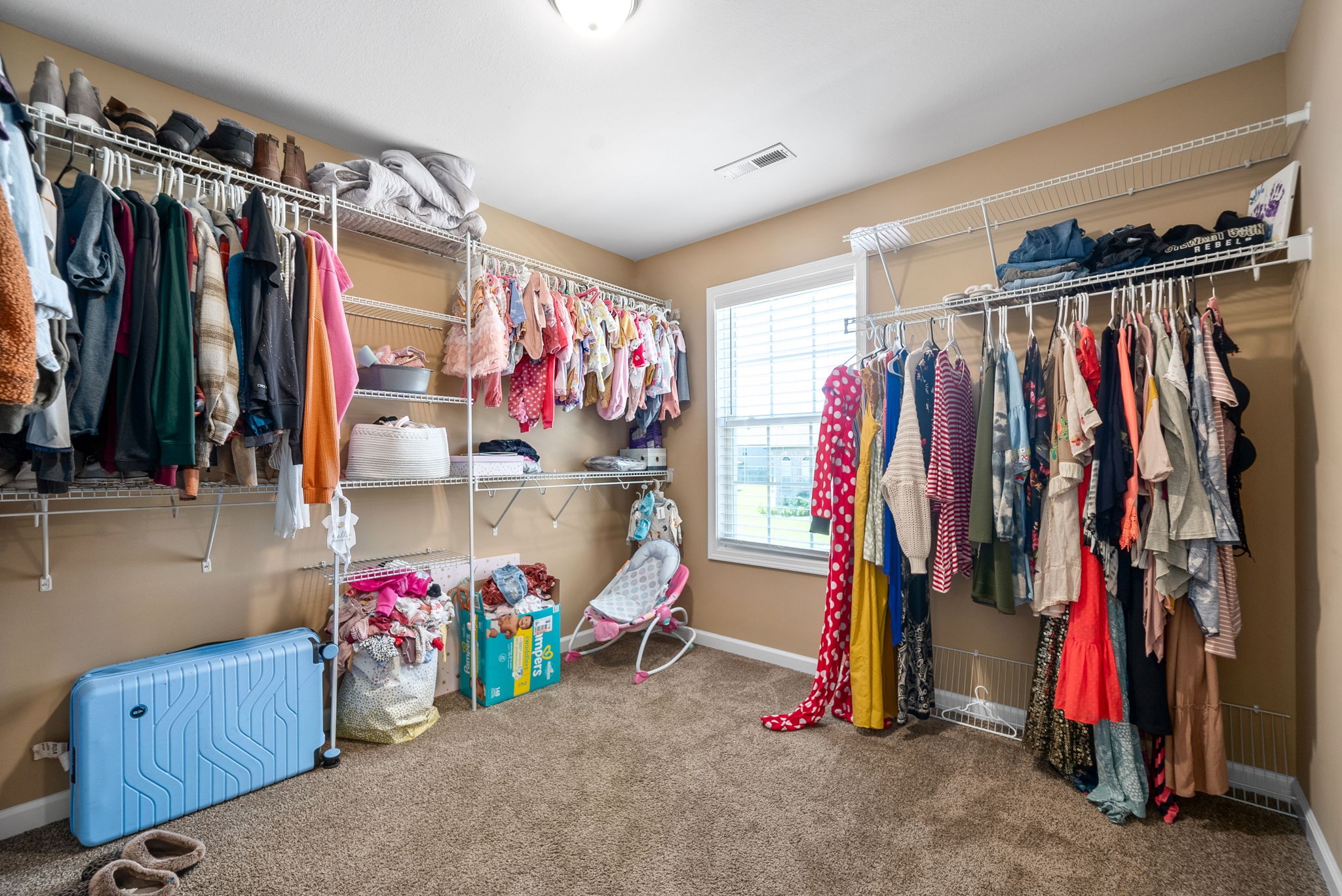 1409 Kingbird Dr