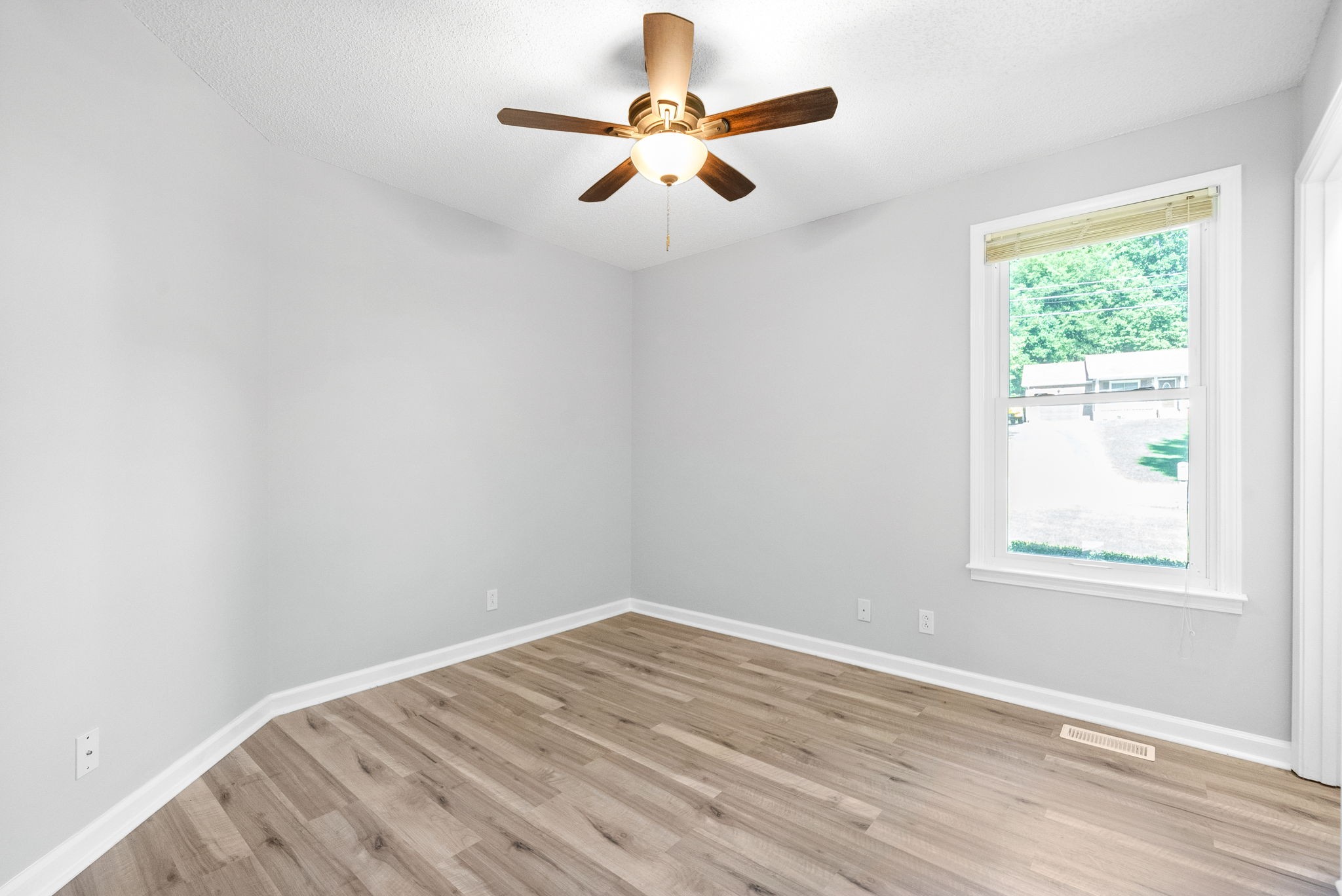 1422 McClardy Rd