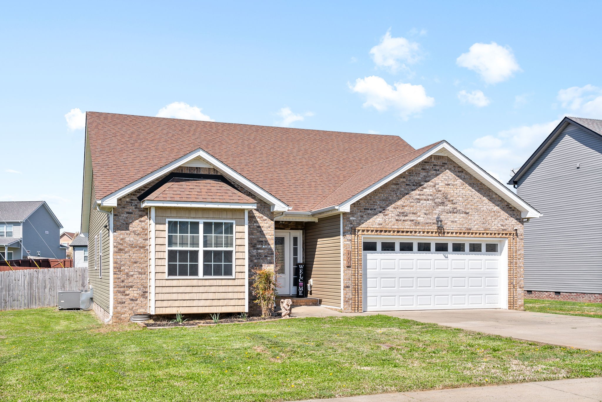 1005 Harding Dr