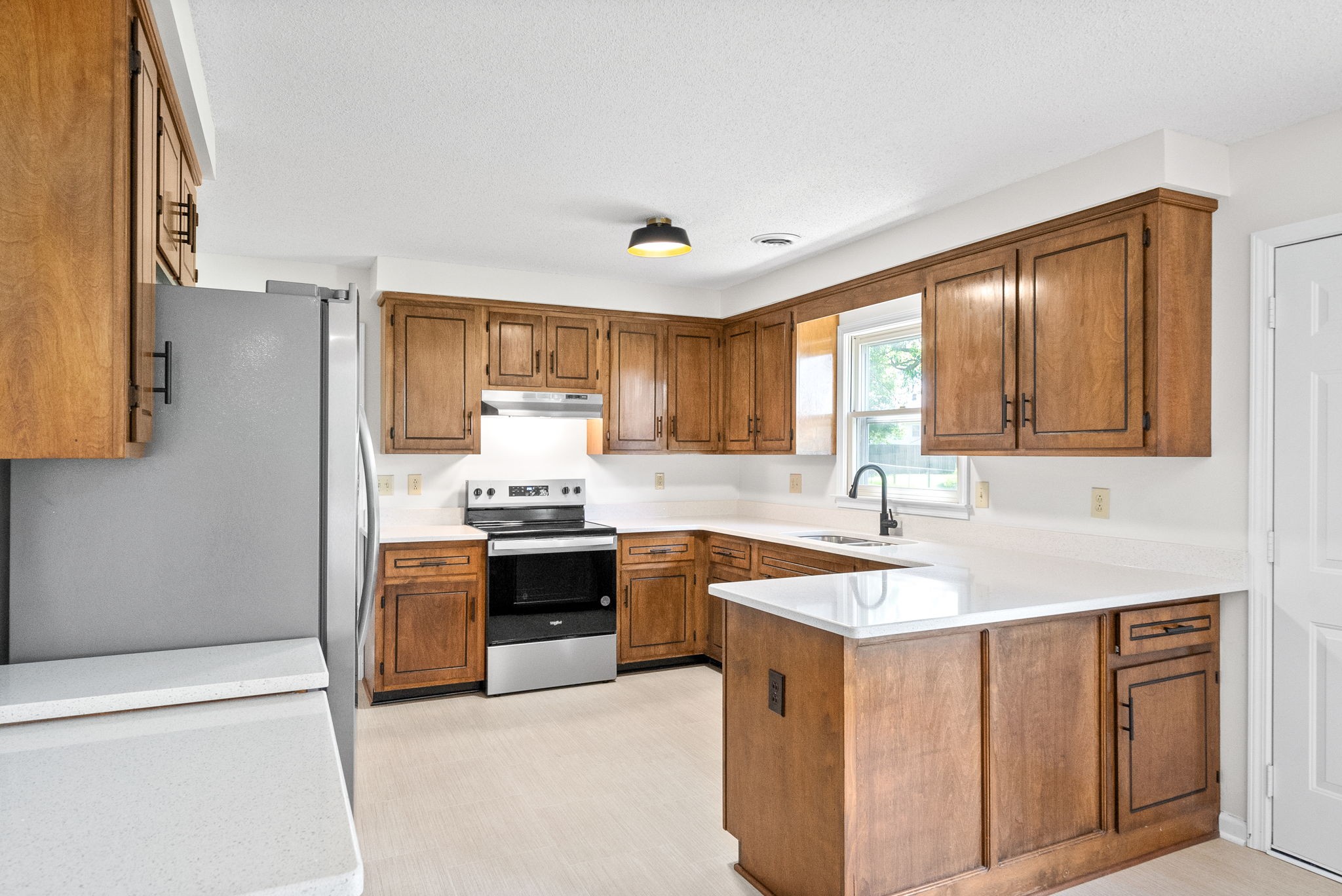184 Lancashire Dr
