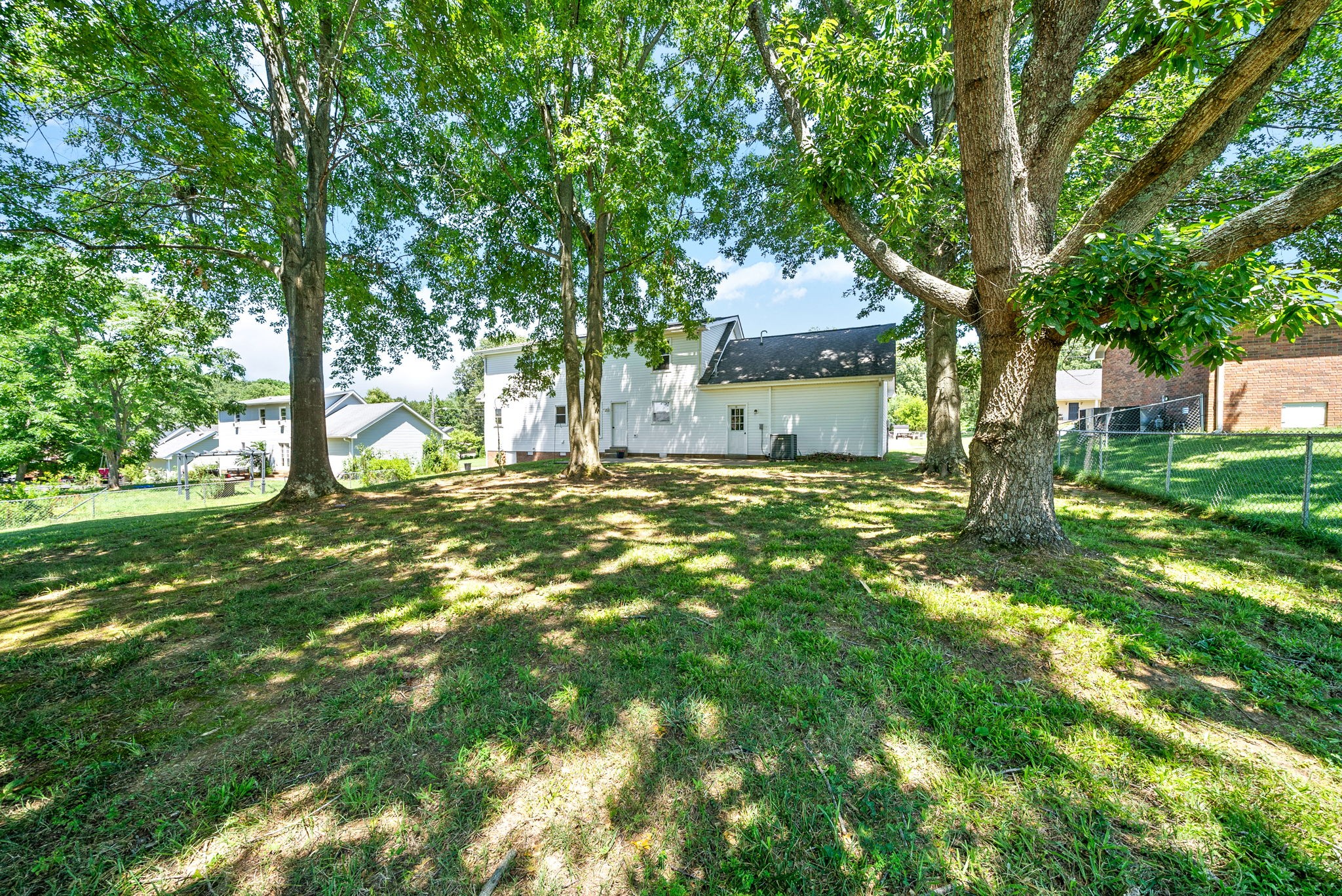 184 Lancashire Dr