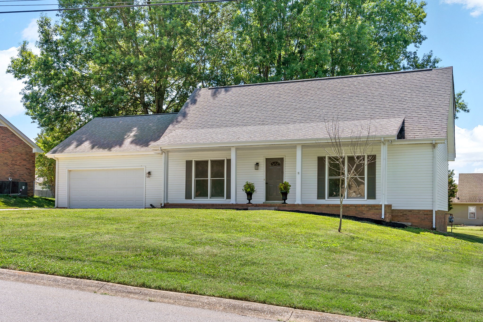 184 Lancashire Dr