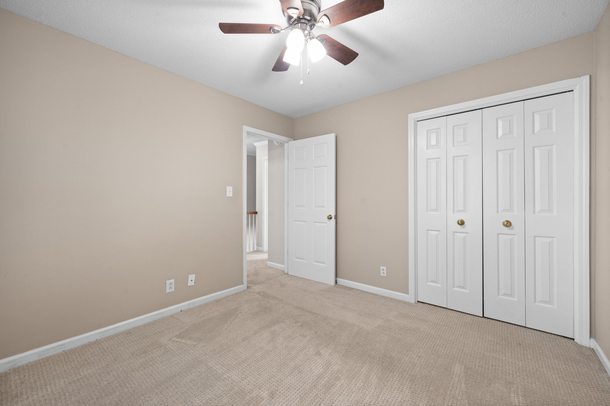 522 Windsor Dr