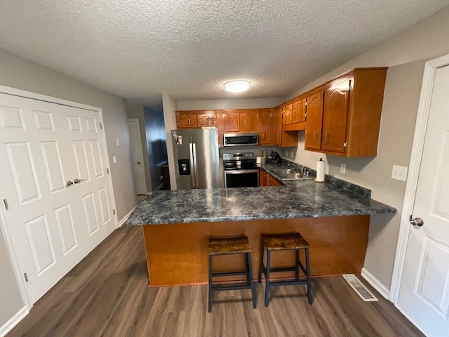 290 Golden Pond Ave