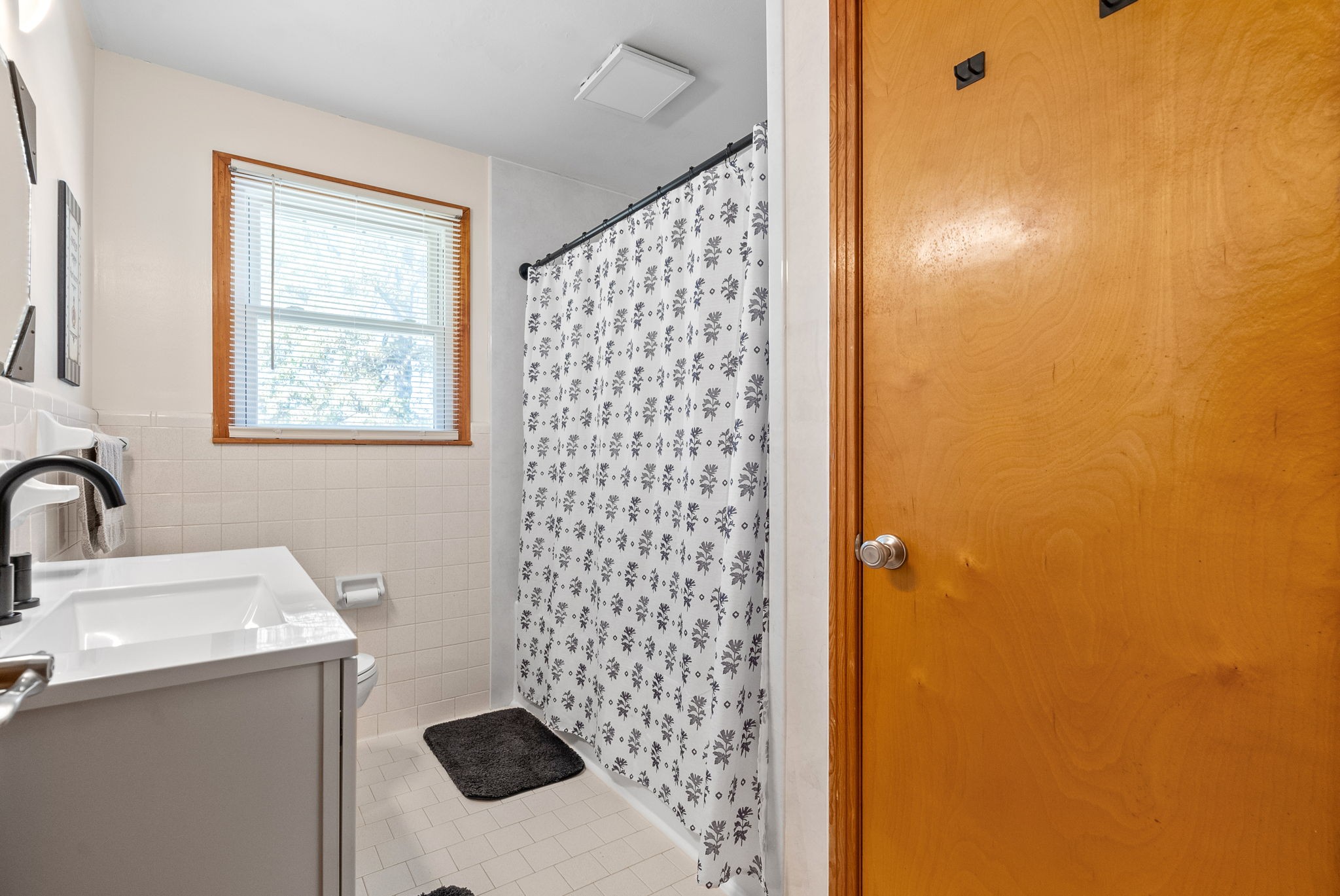 112 Darlene Dr