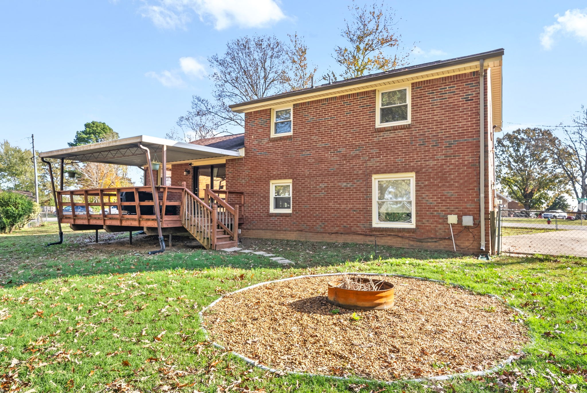 112 Darlene Dr