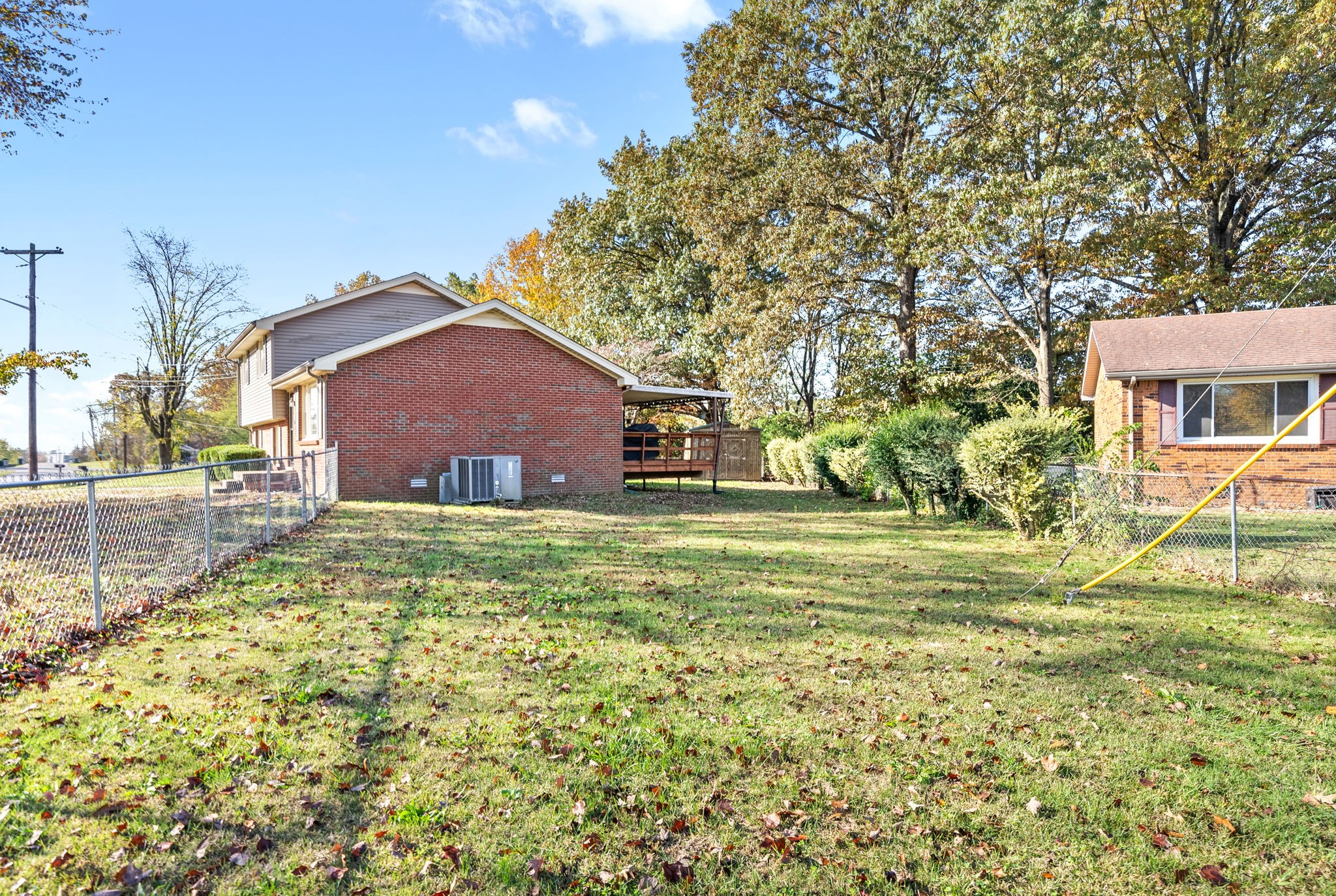 112 Darlene Dr