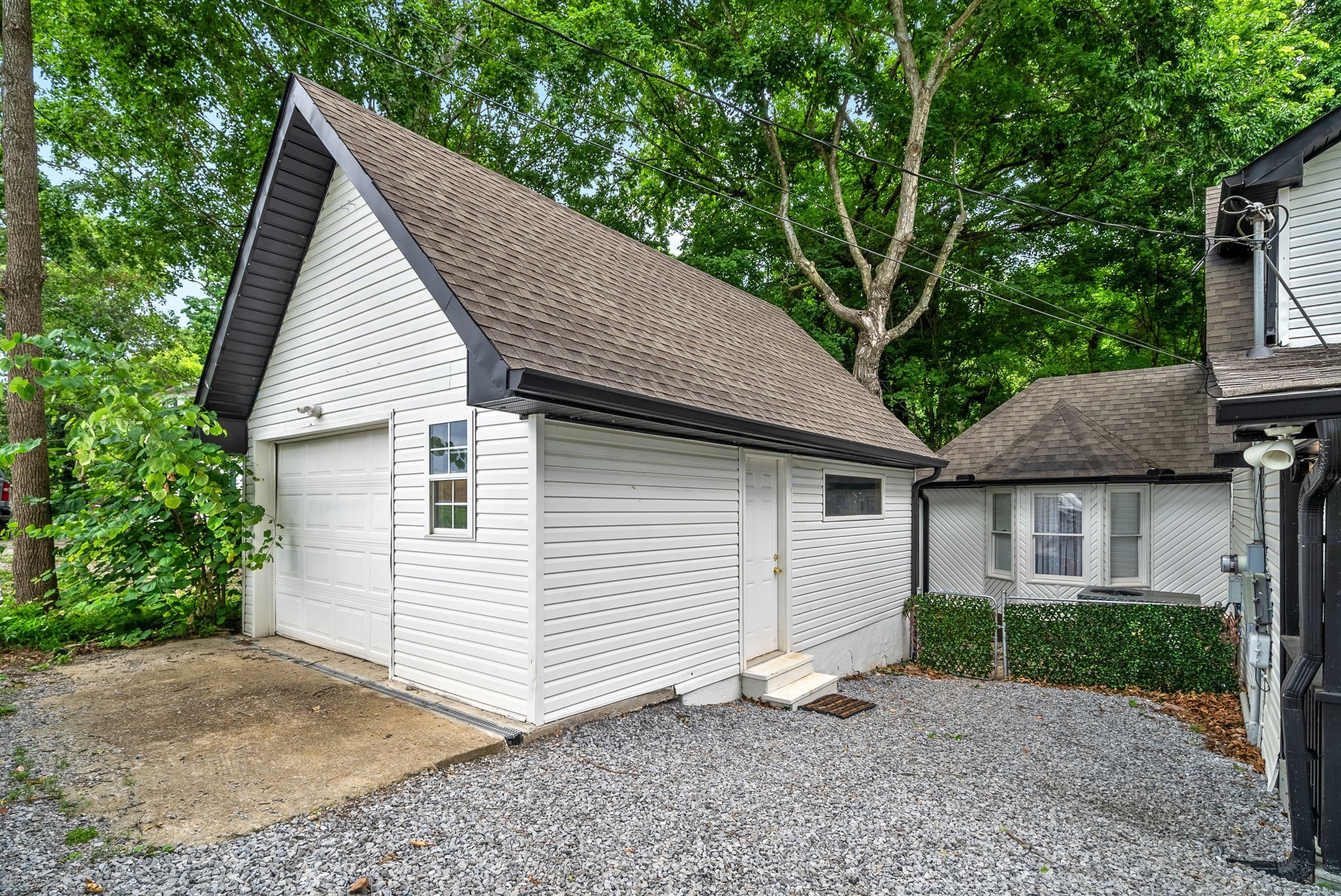 2451 Whitfield Rd