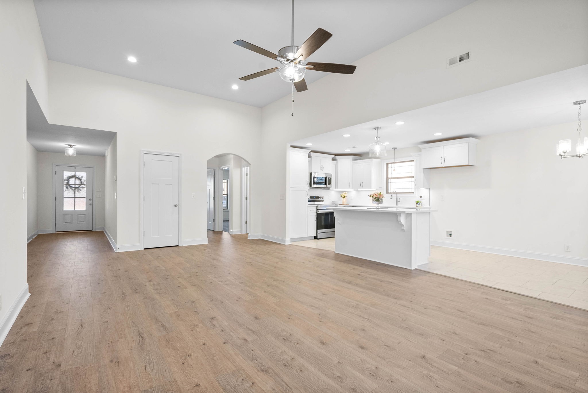 1239 Highgrove Ln