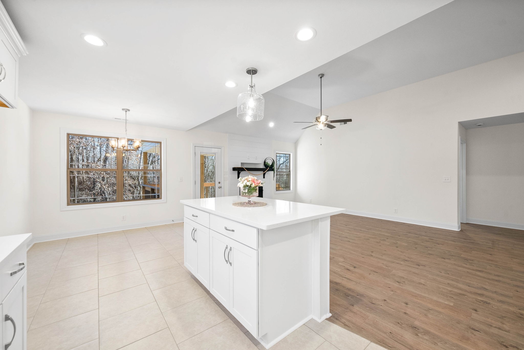 1239 Highgrove Ln