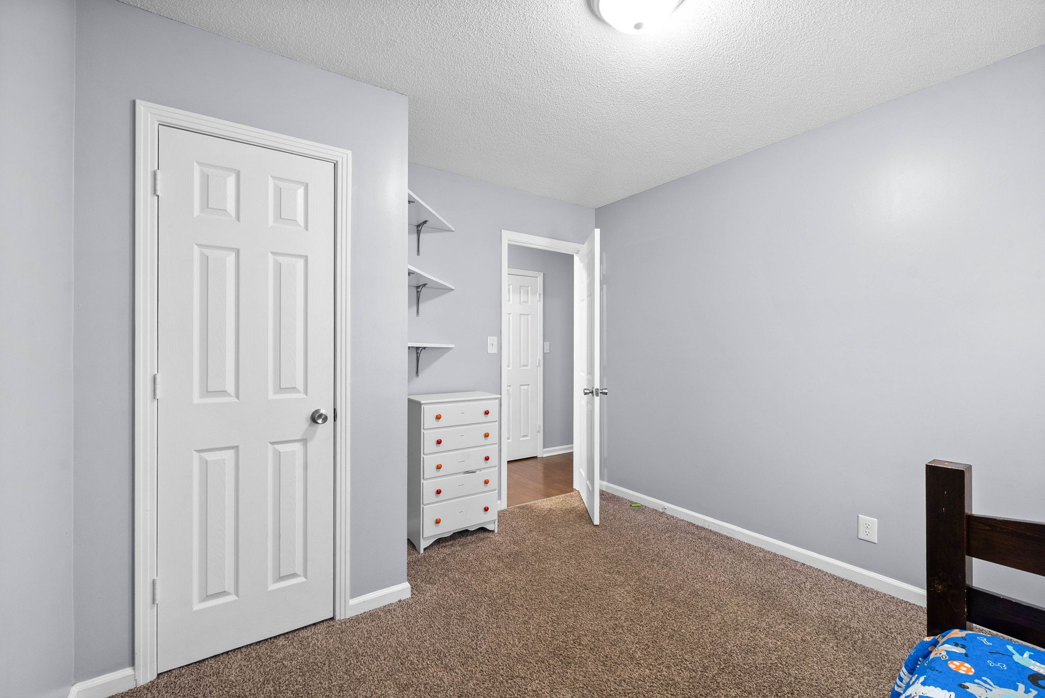 1780 Warfield Dr