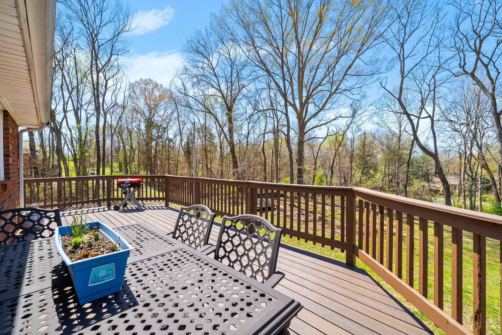 1780 Warfield Dr