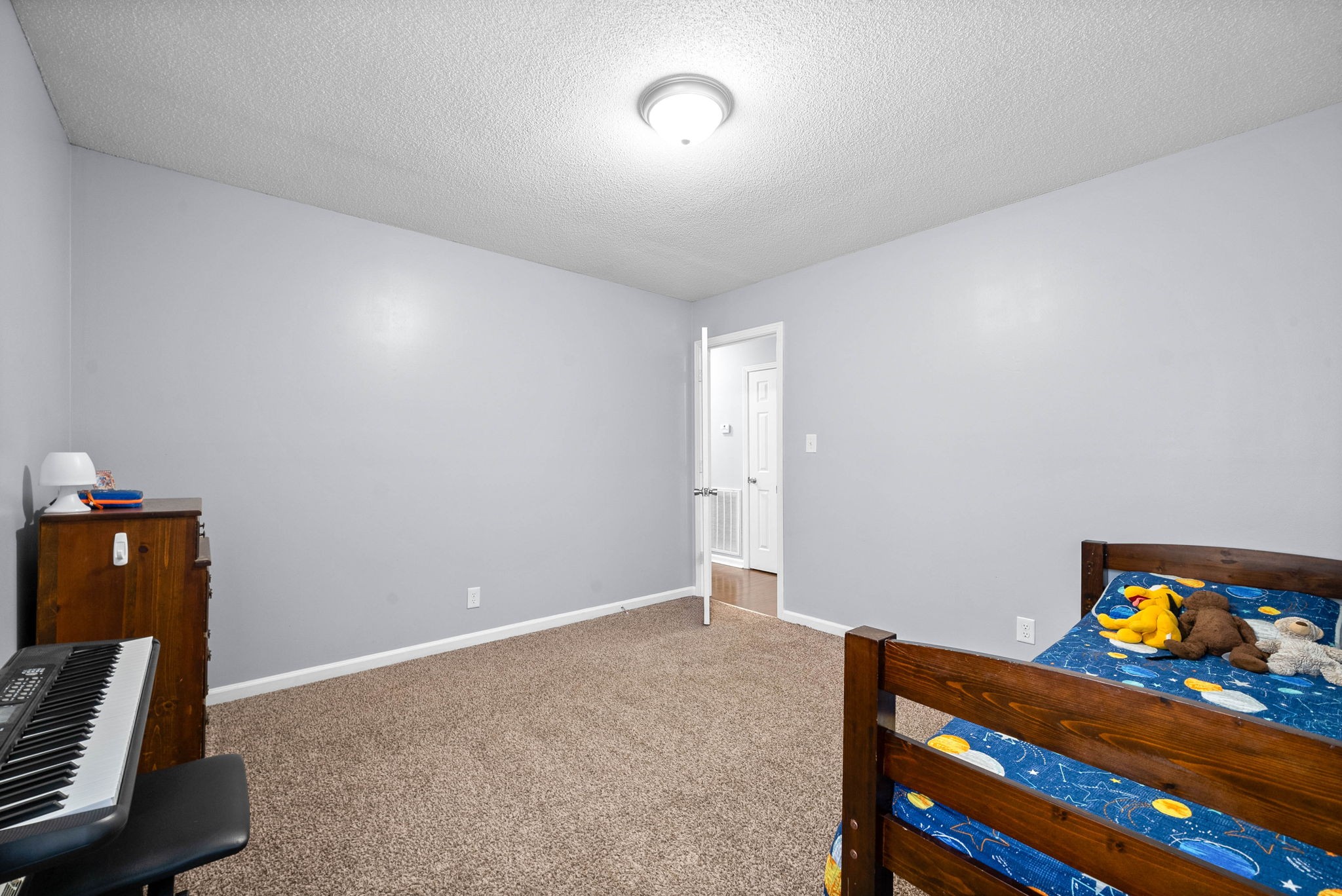 1780 Warfield Dr
