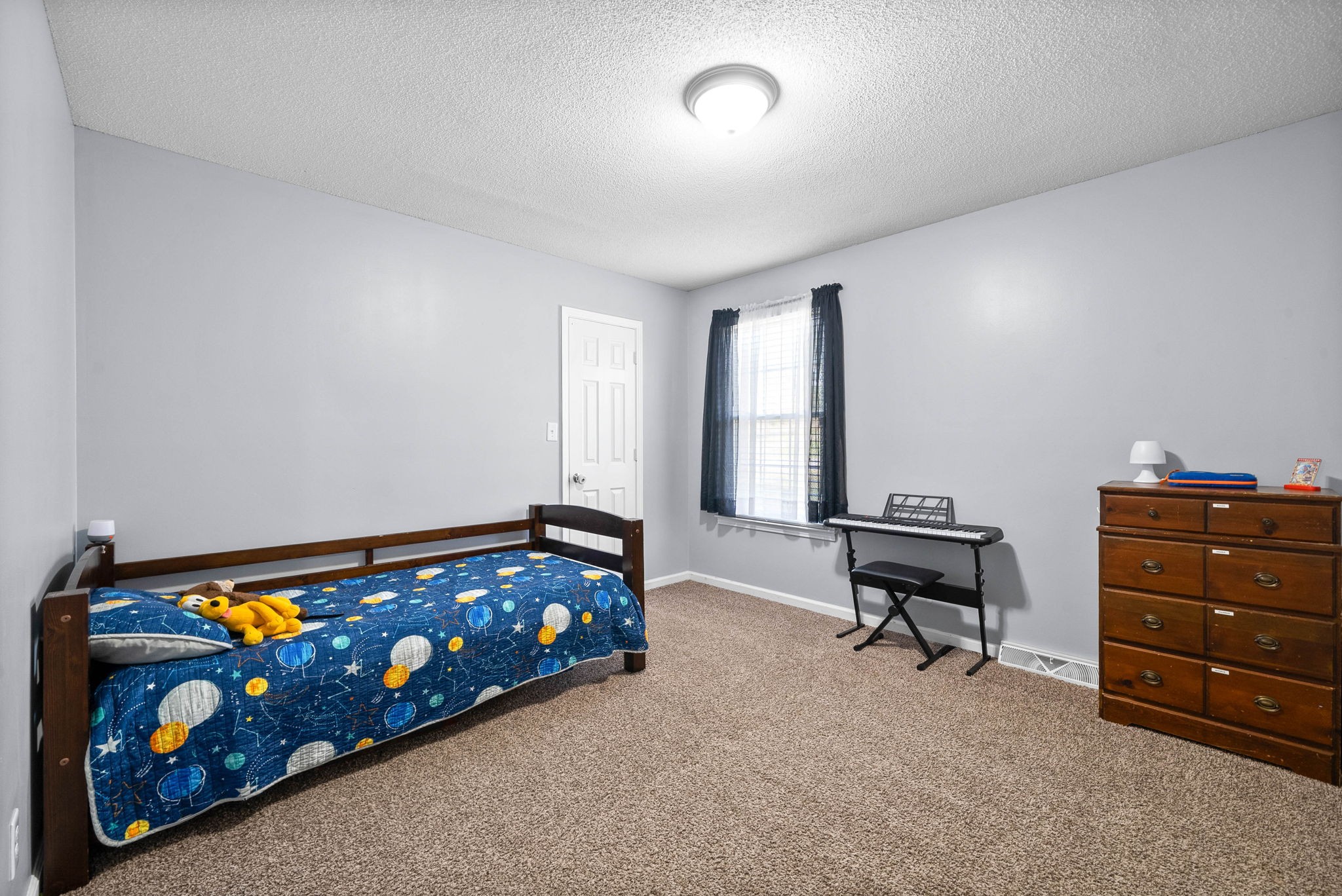 1780 Warfield Dr