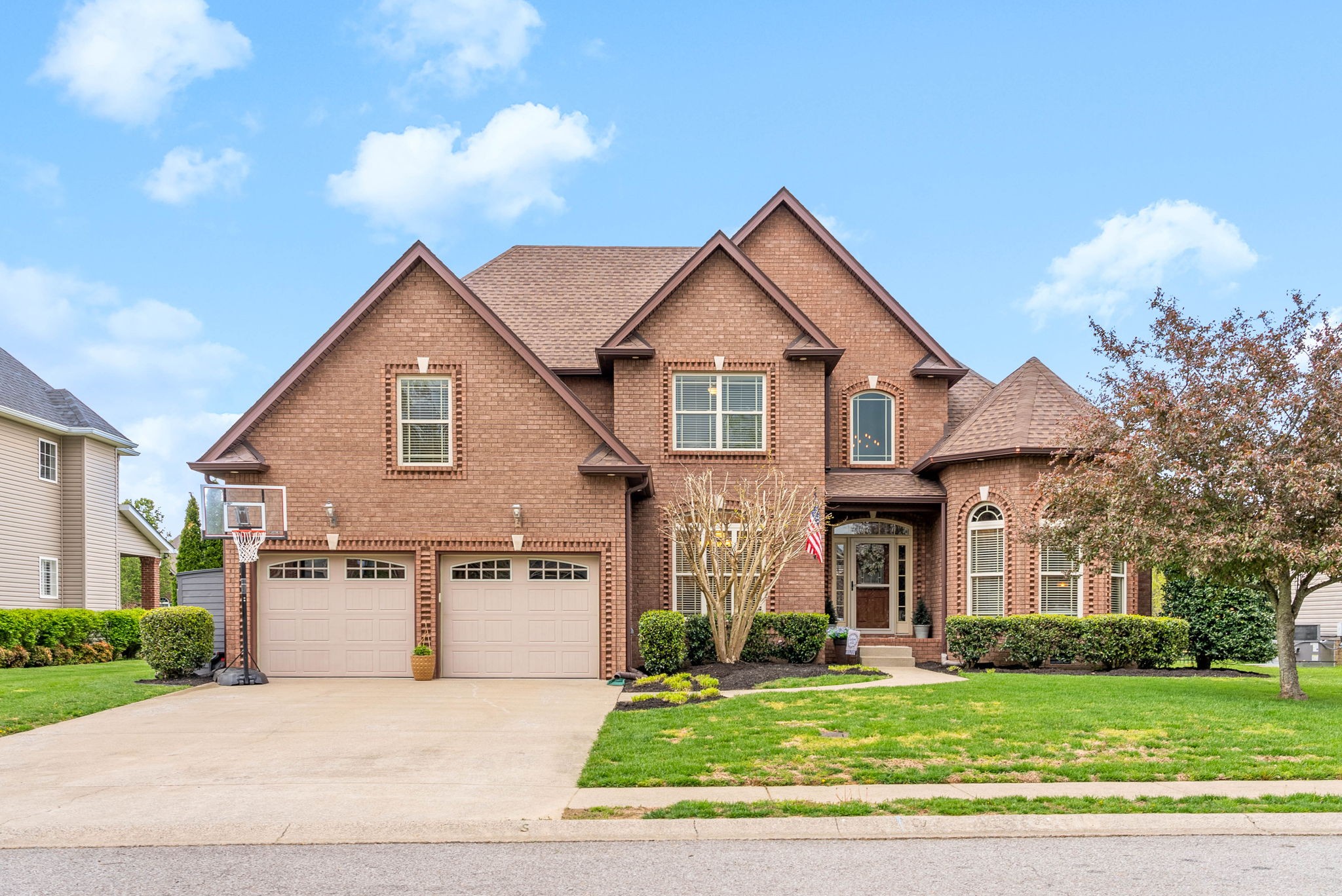 1069 Willow Cir