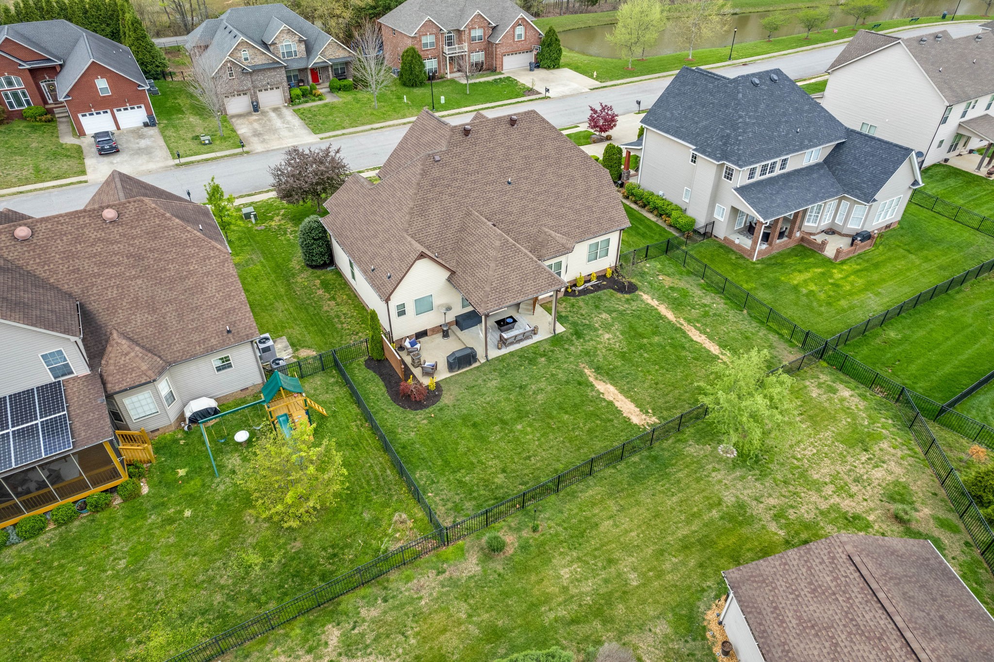 1069 Willow Cir