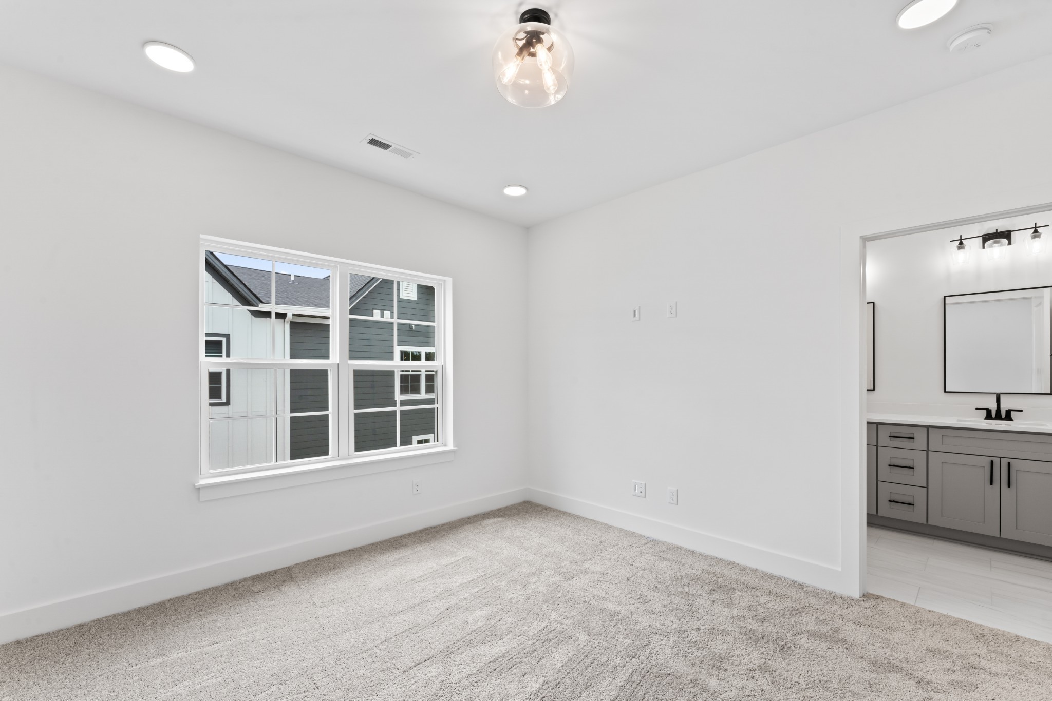700 N Dupont Ave #227