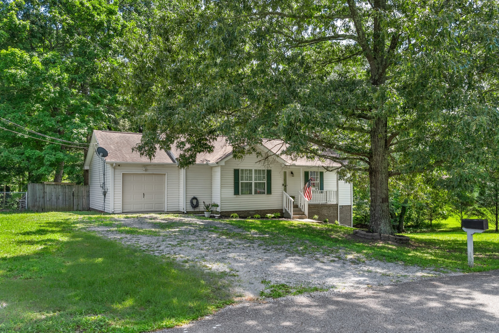 2930 Charlie Sleigh Rd