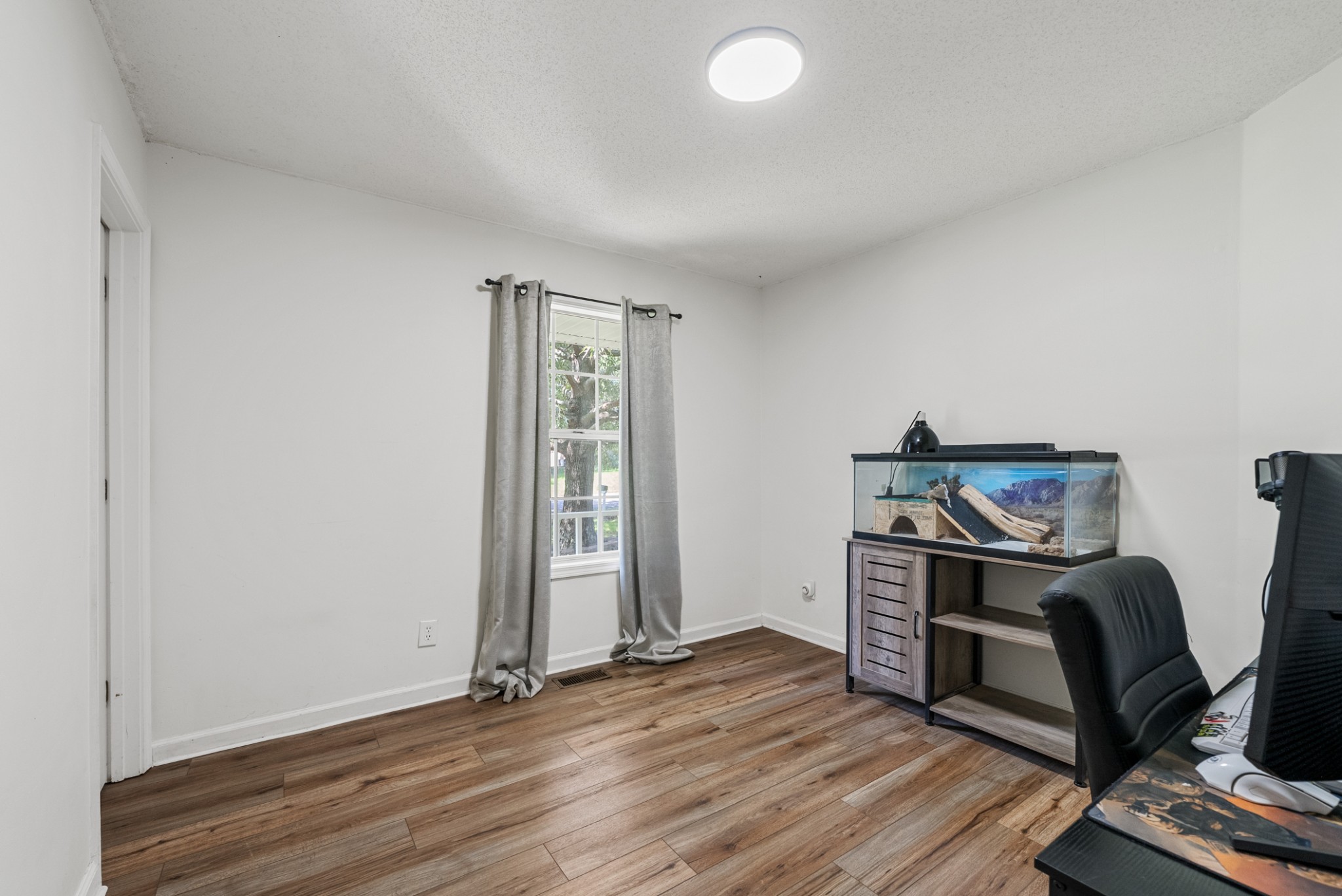 2930 Charlie Sleigh Rd