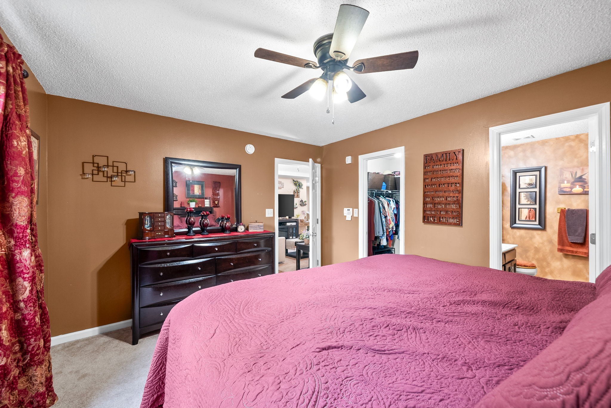 609 Corinth Ct