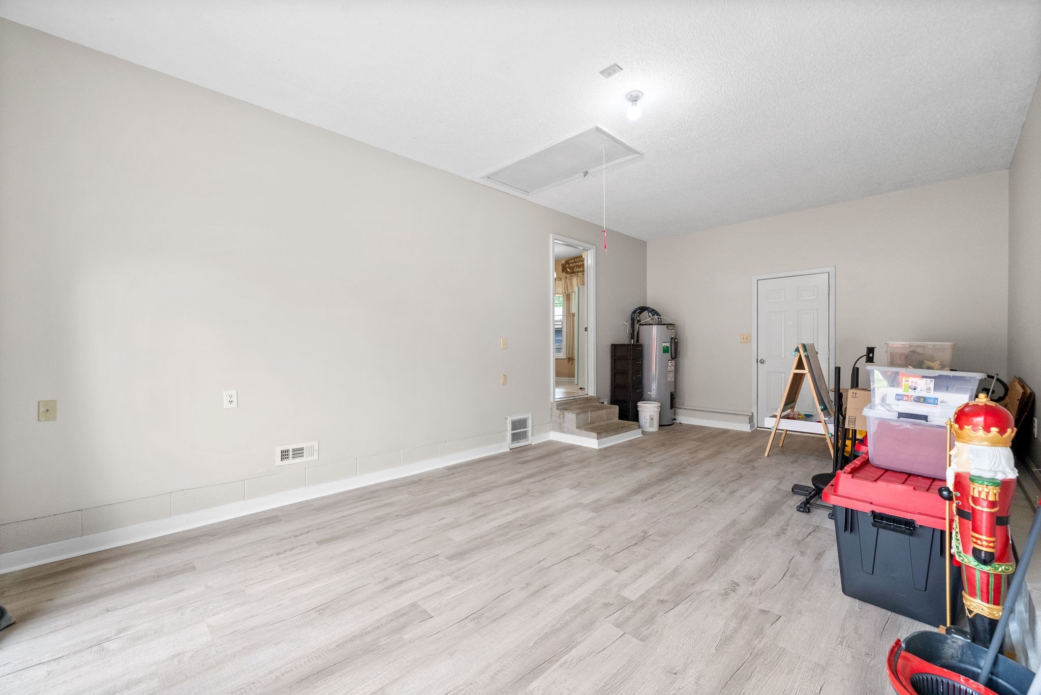 609 Corinth Ct
