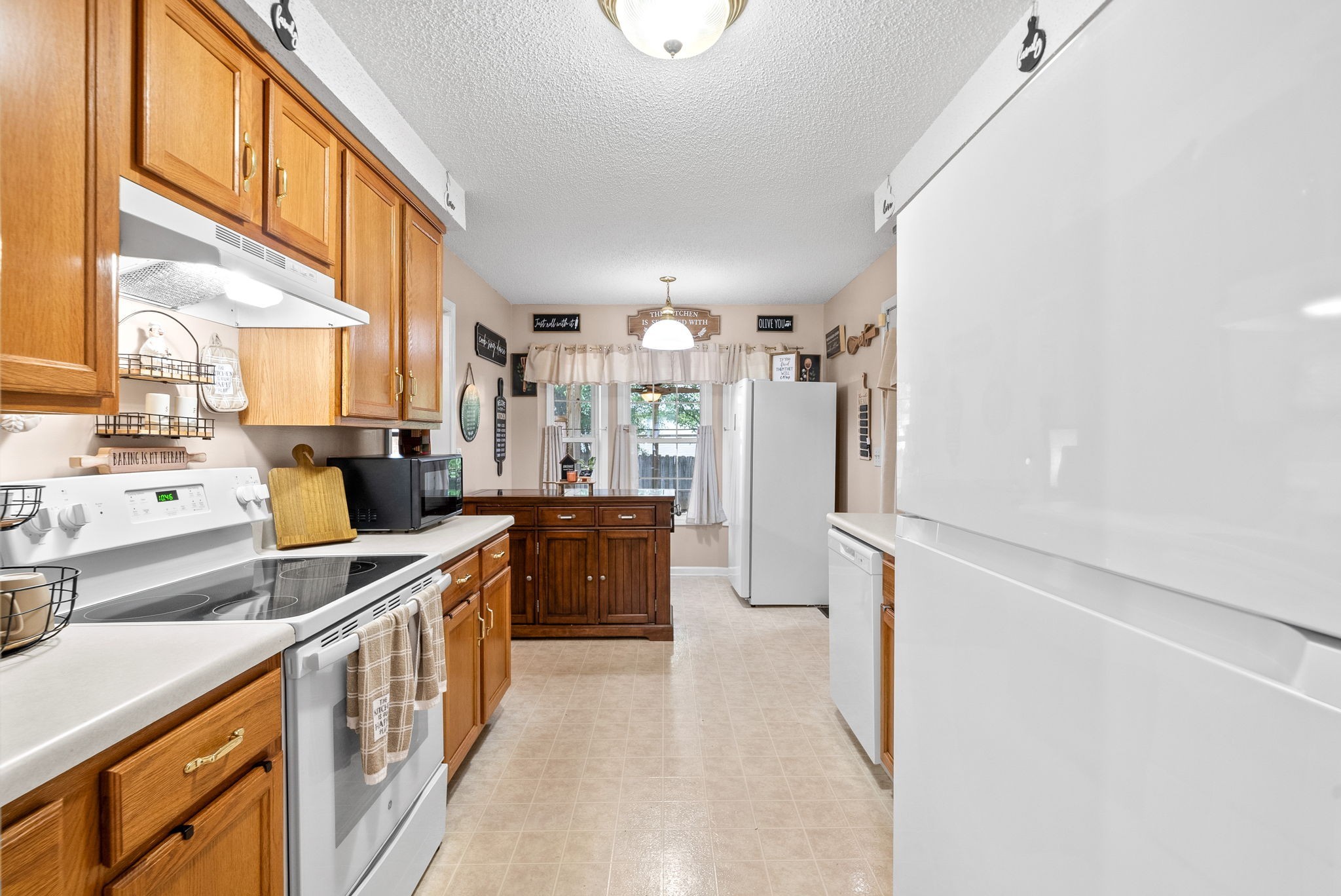 609 Corinth Ct