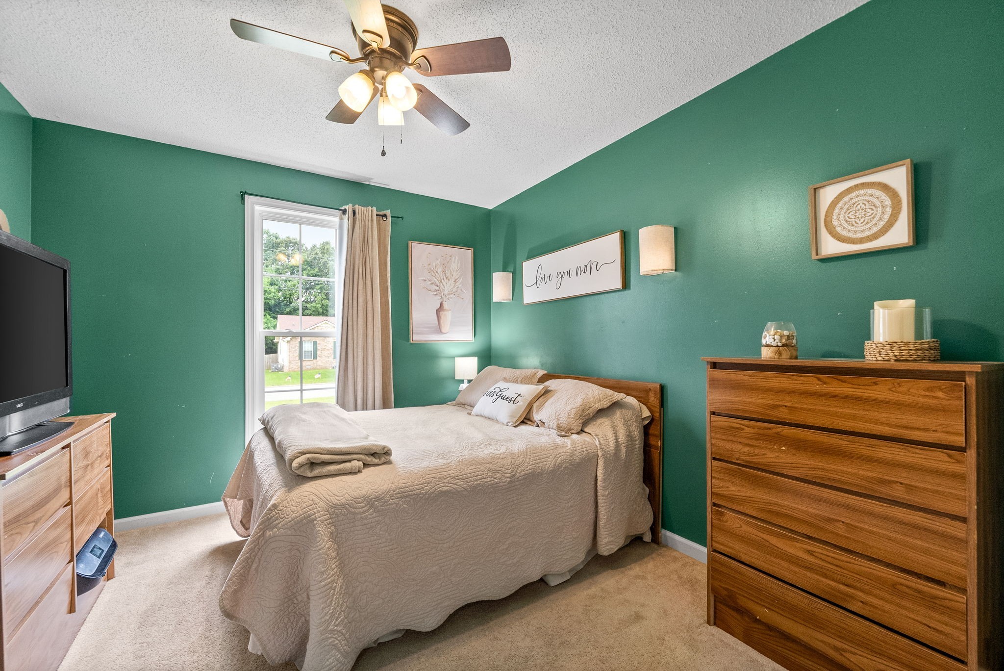 609 Corinth Ct