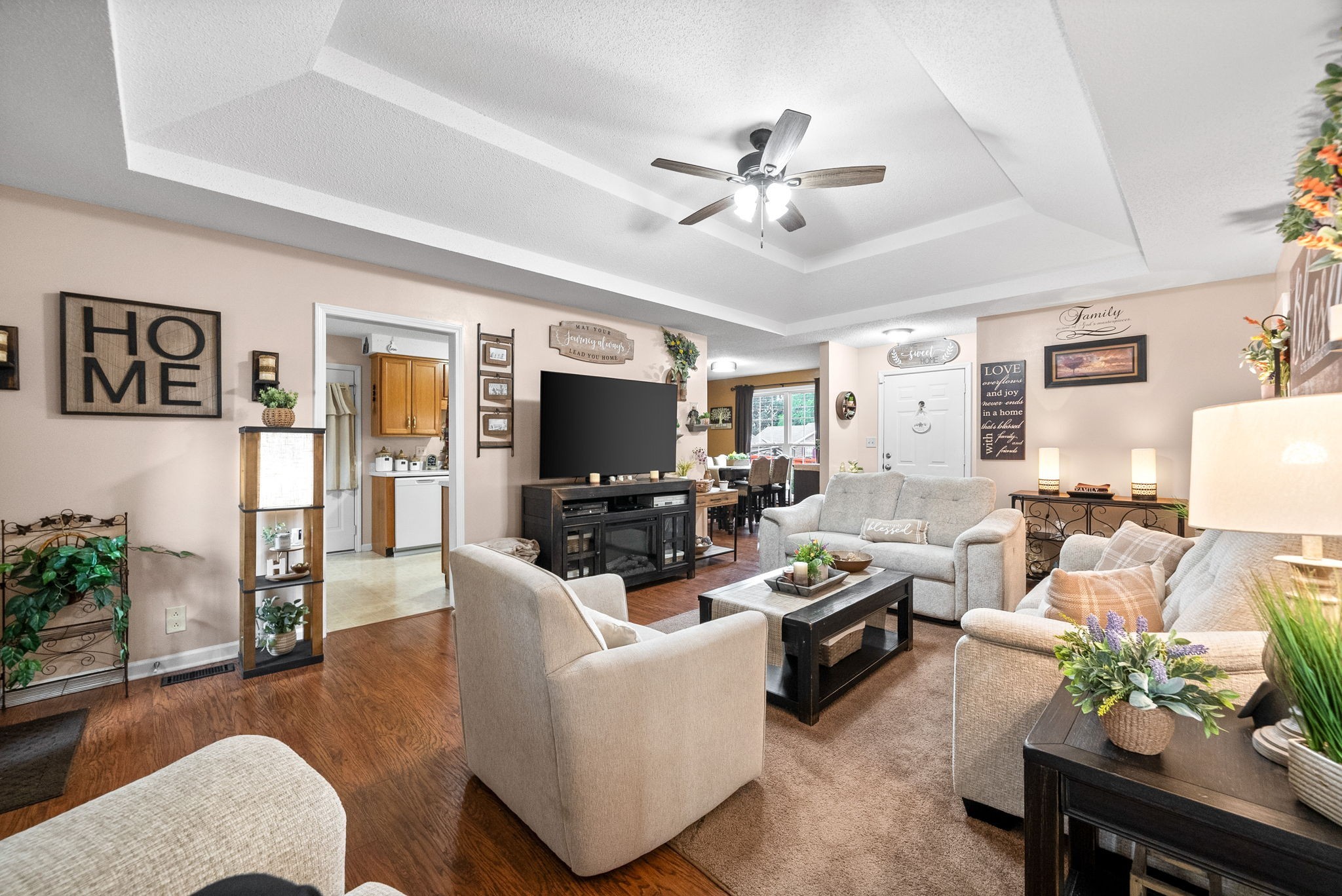 609 Corinth Ct